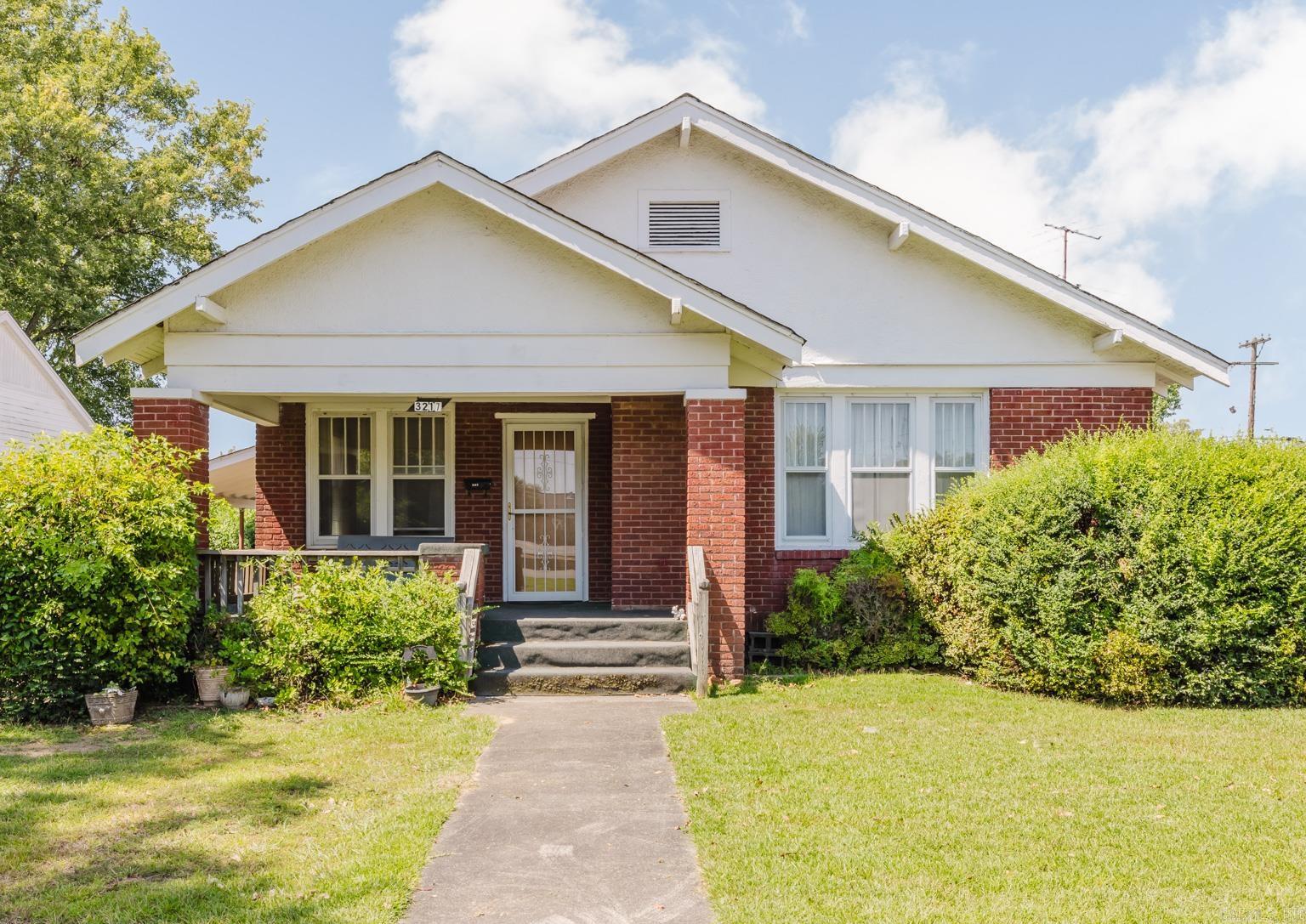 3217 N Pine St  North Little Rock, AR
