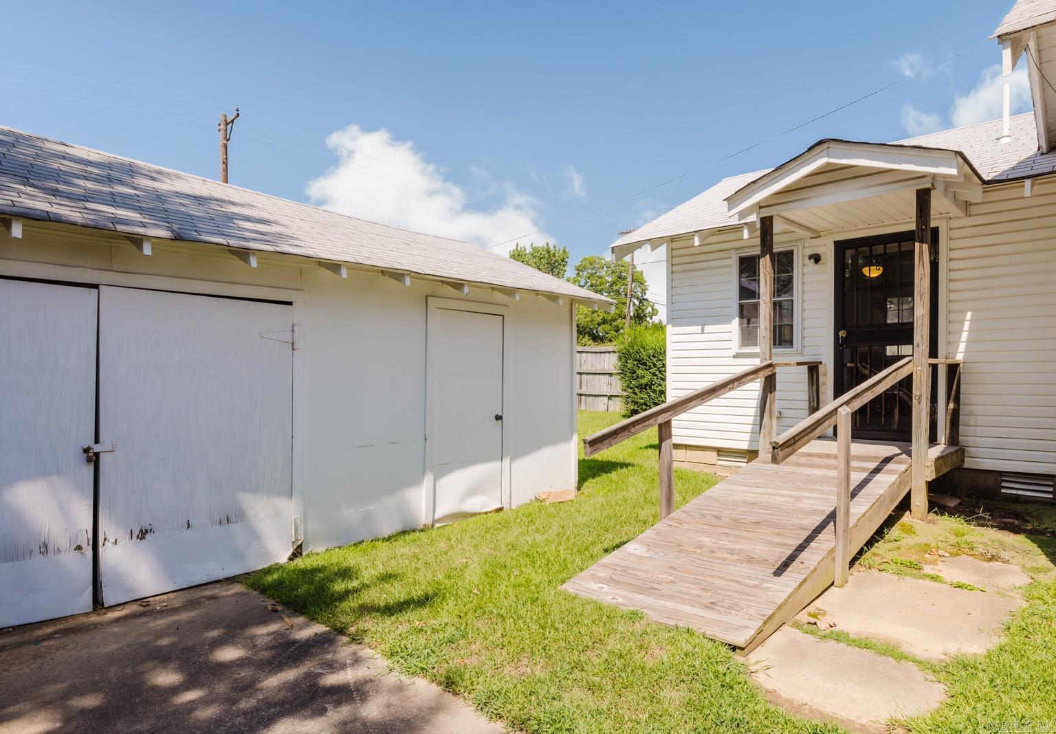 3217 N Pine St  North Little Rock, AR