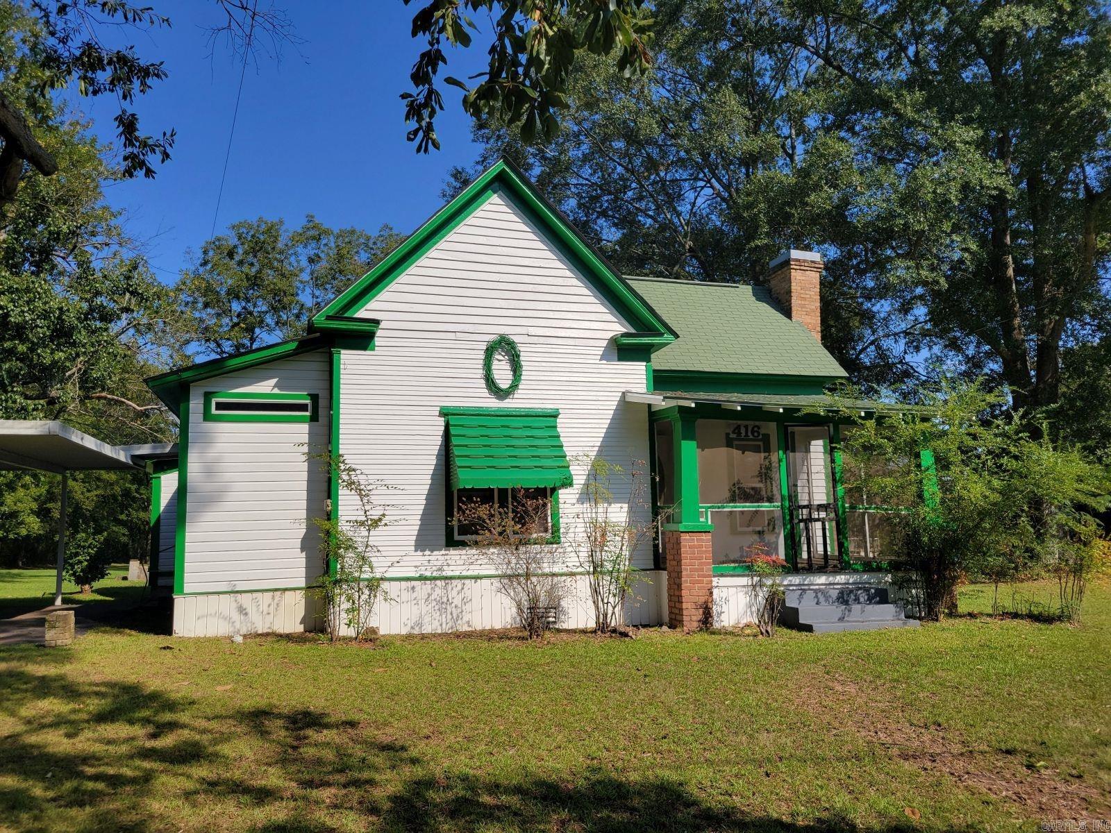 416 N Azalea  Lockesburg, AR