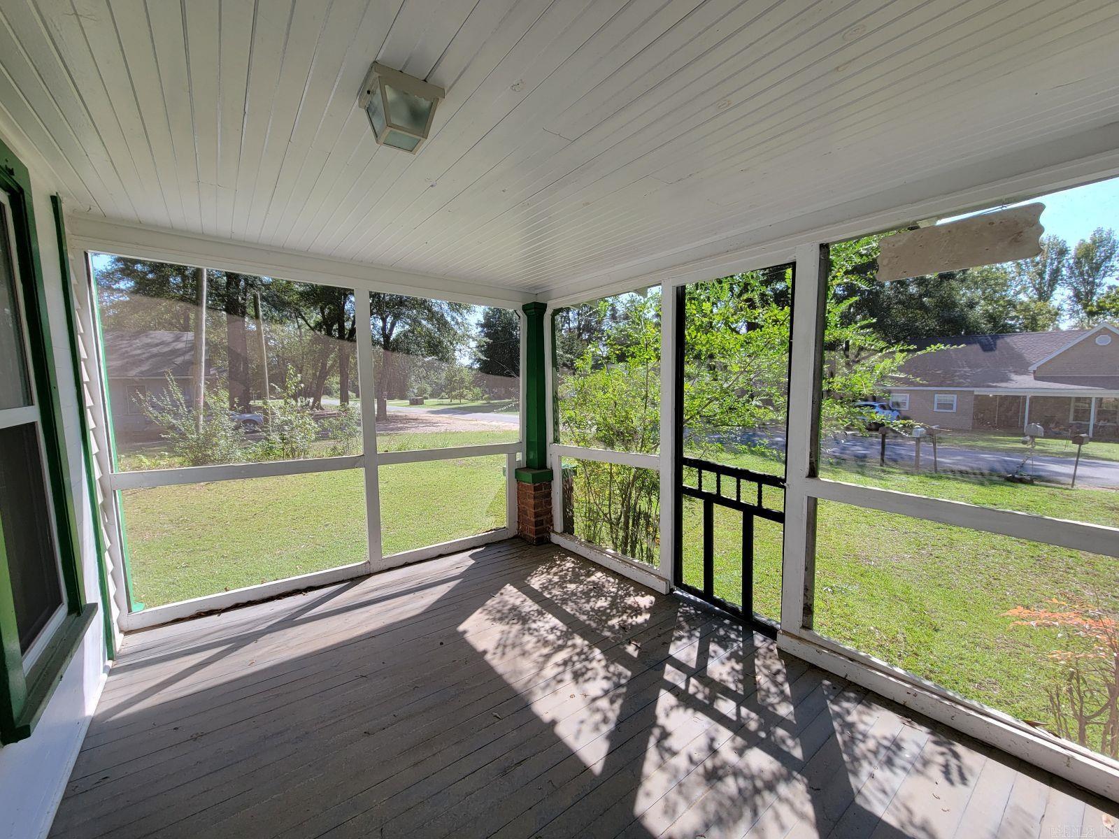 416 N Azalea  Lockesburg, AR