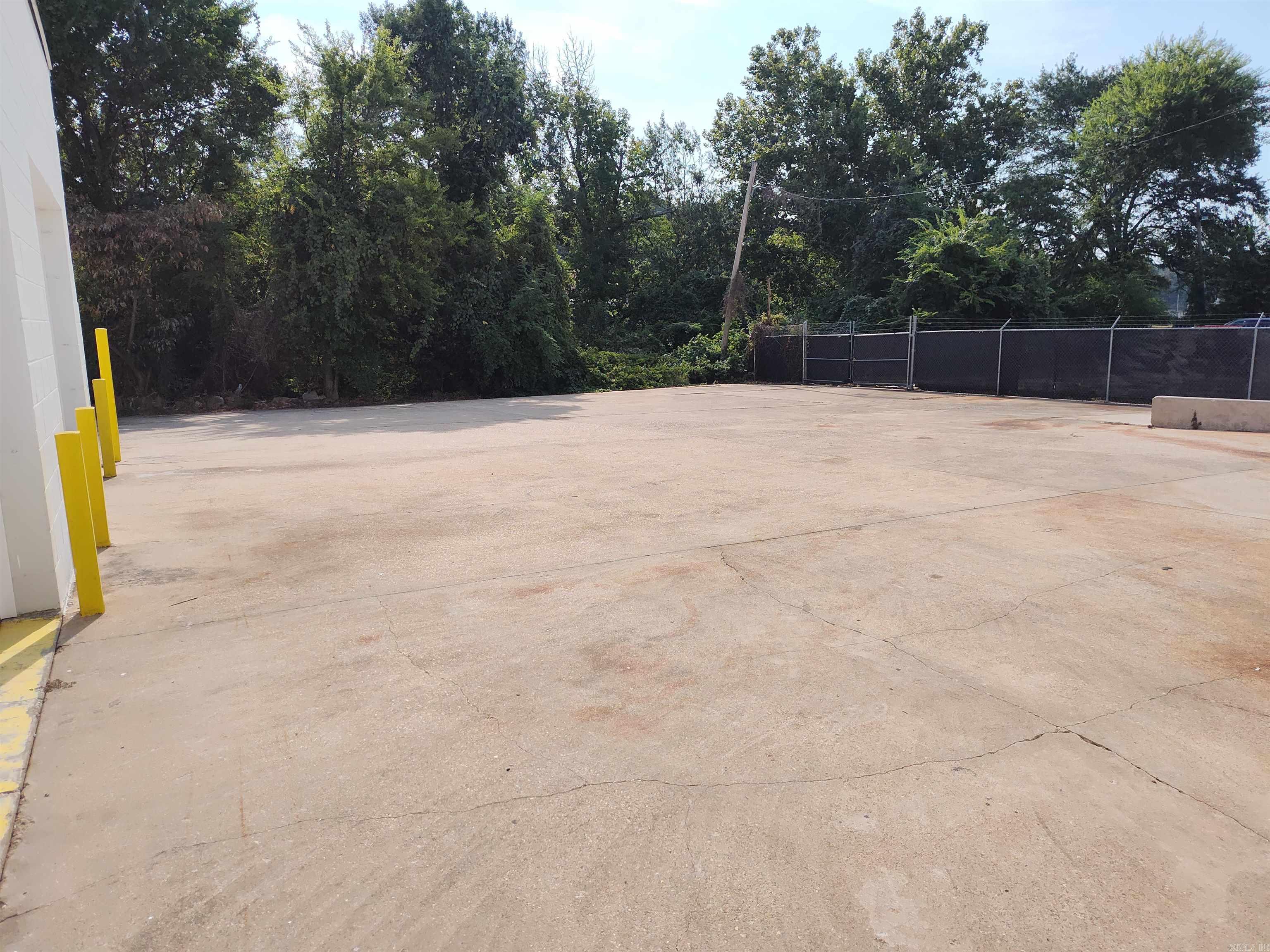 1407 N West 1409 N. West Ave. El Dorado, AR