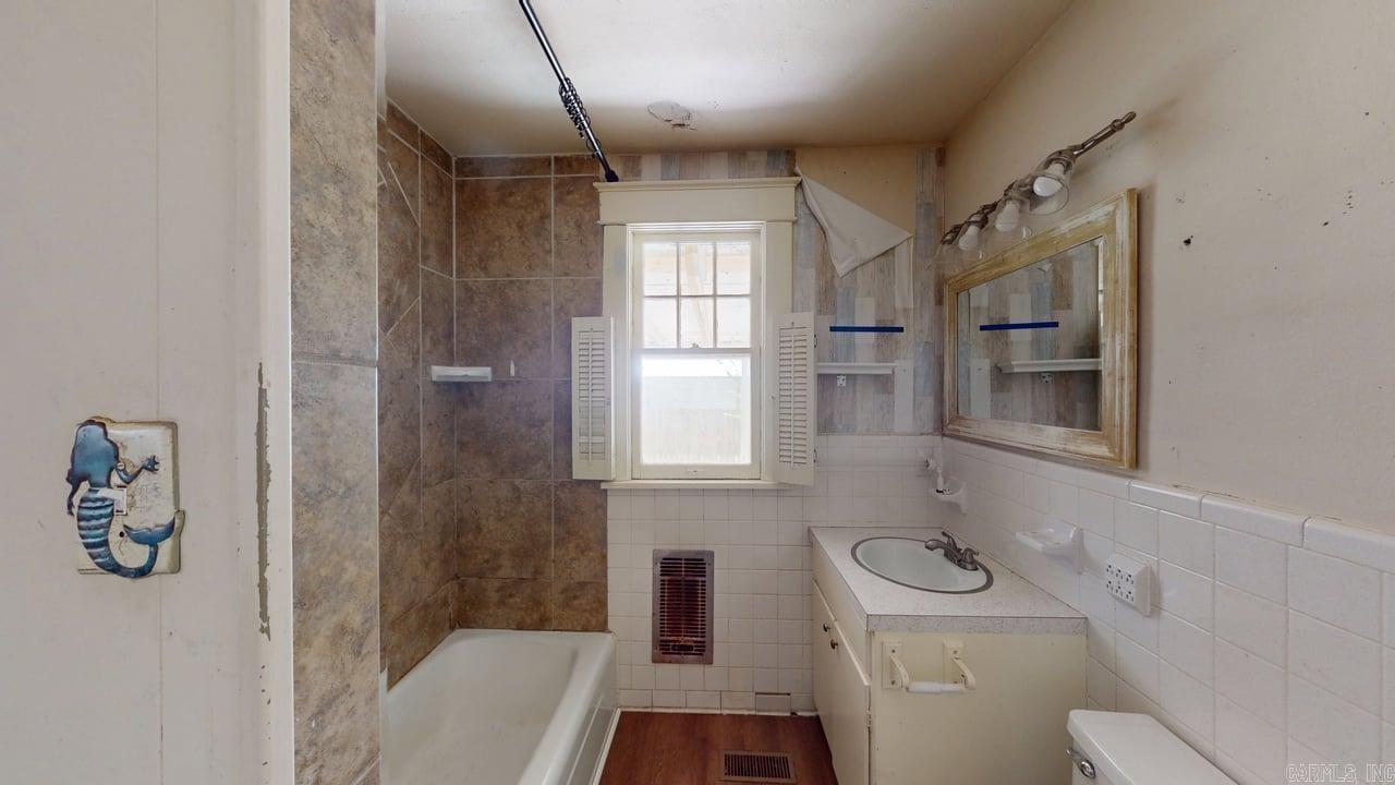 409 Mitchell  Conway, AR