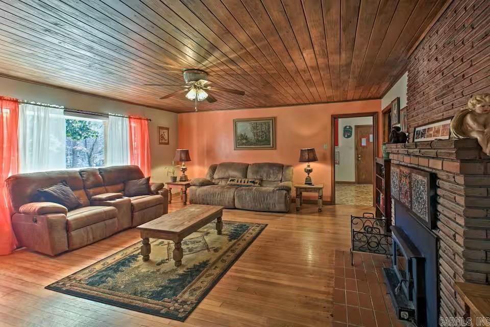 450 Cedarglades Rd  Hot Springs, AR