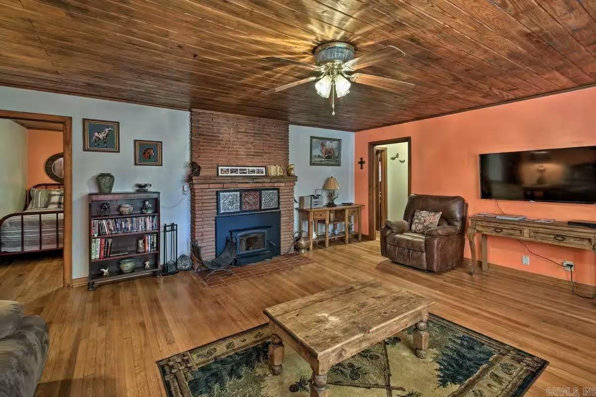 450 Cedarglades Rd  Hot Springs, AR