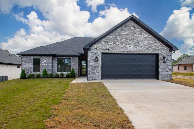 103  Dylan  Benton, AR