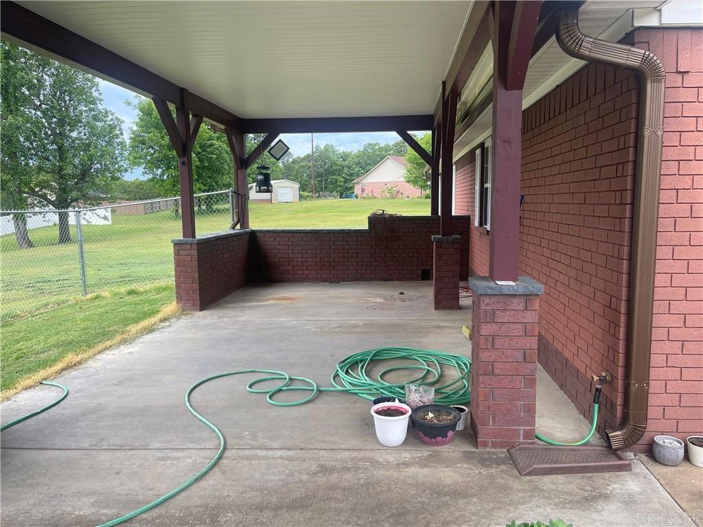 307 County Rd 3437  Clarksville, AR