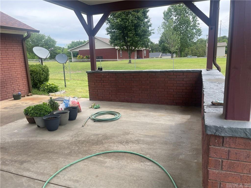 307 County Rd 3437  Clarksville, AR