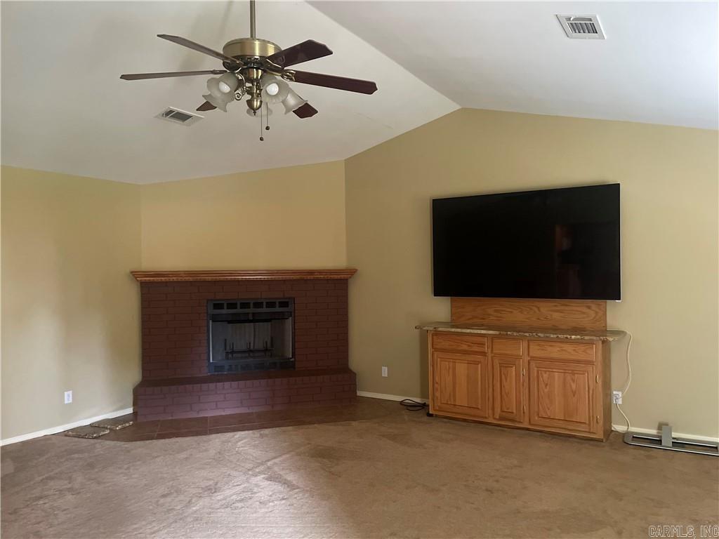 307 County Rd 3437  Clarksville, AR