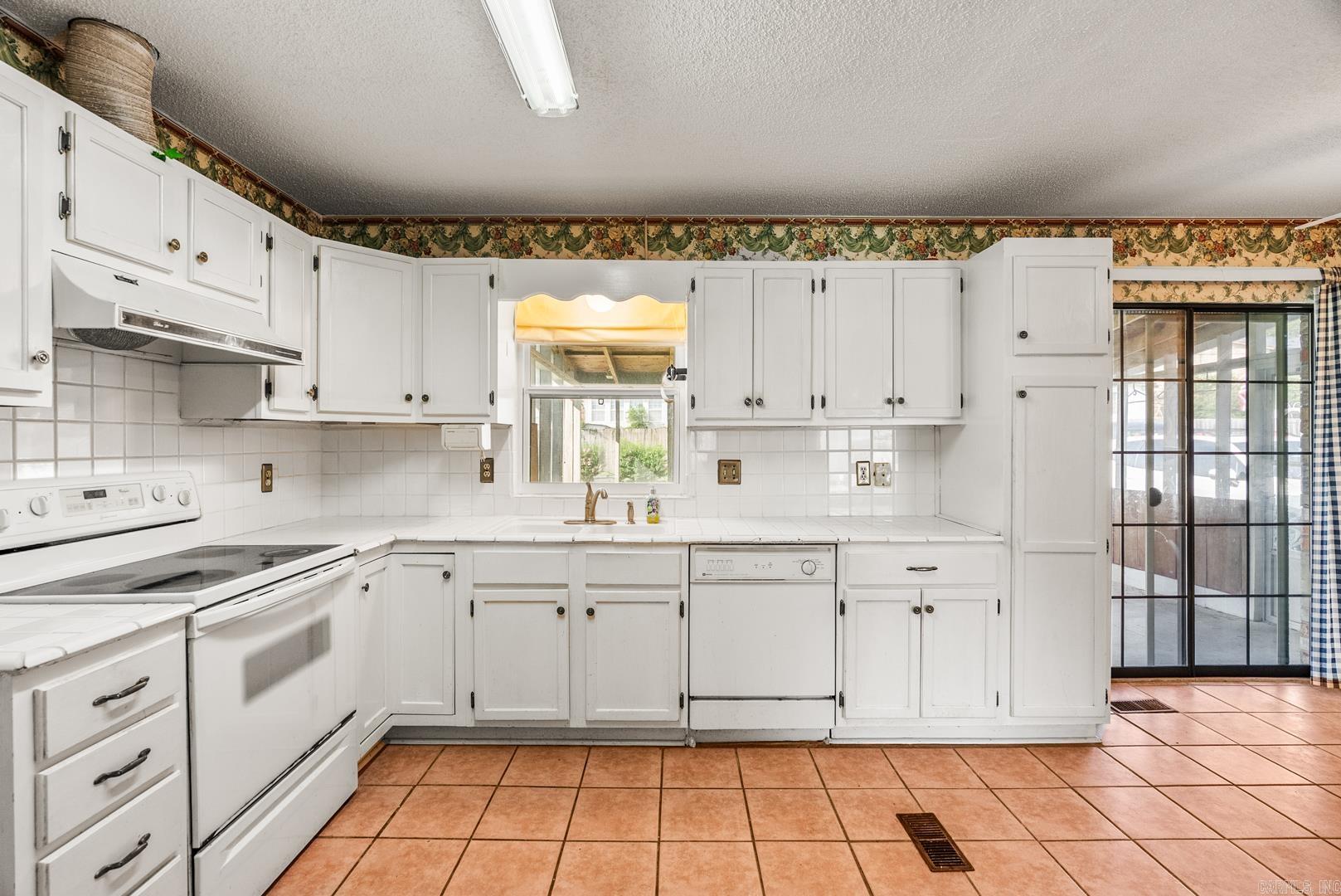 1109 Silver Creek  Sherwood, AR