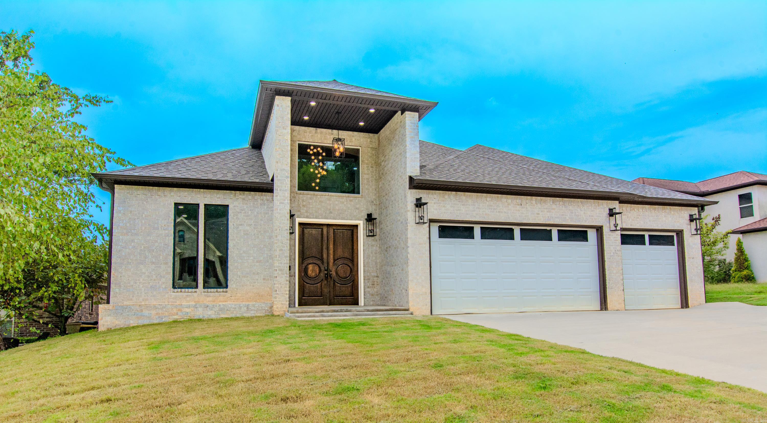 7921 Kanis Oaks Dr  Little Rock, AR