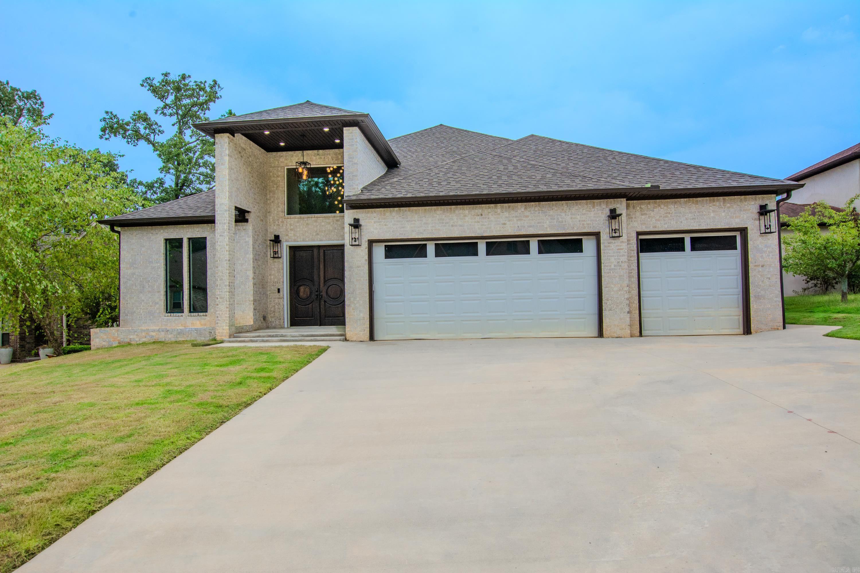 7921 Kanis Oaks Dr  Little Rock, AR
