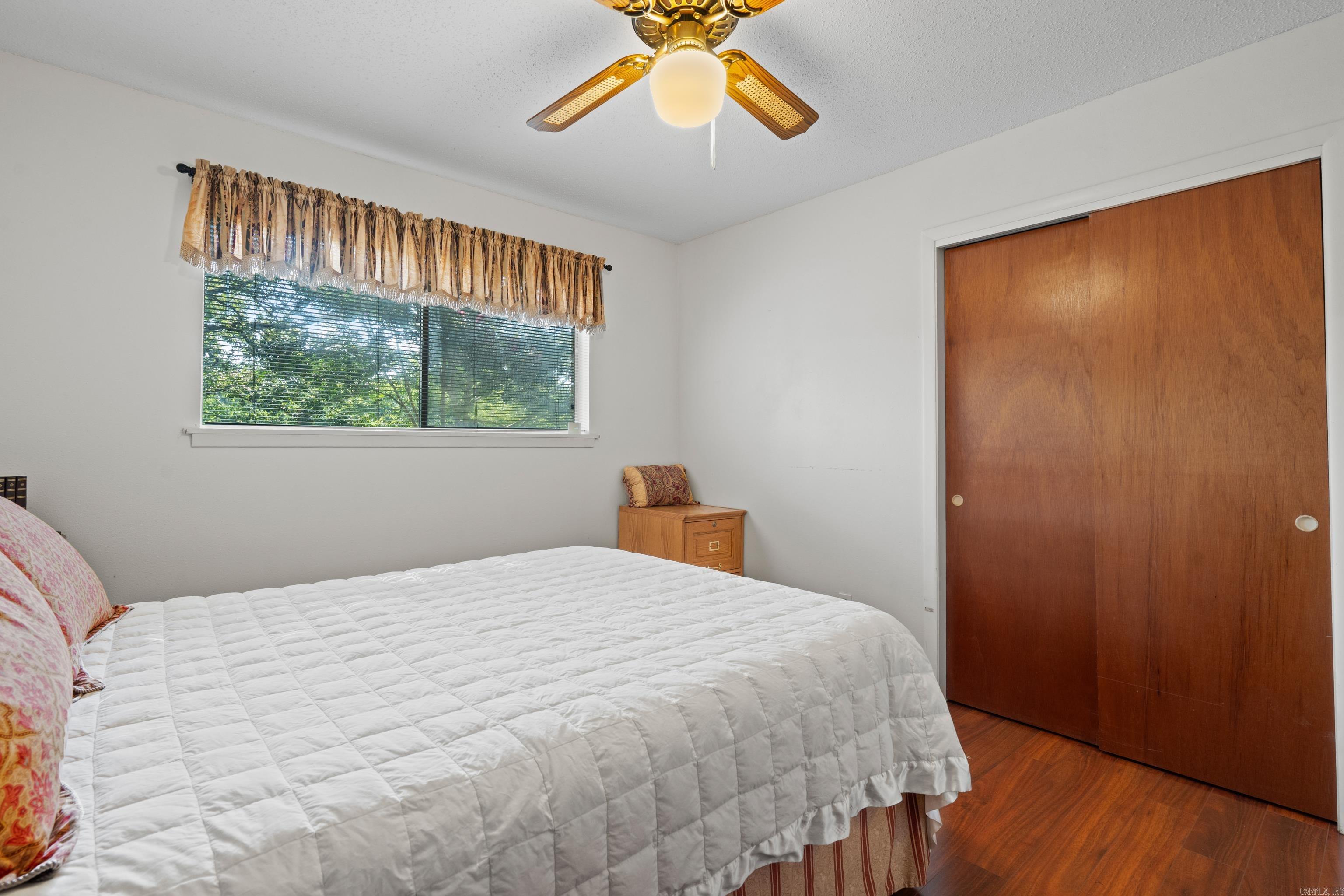 311 Sunset Bay Rd  Hot Springs, AR