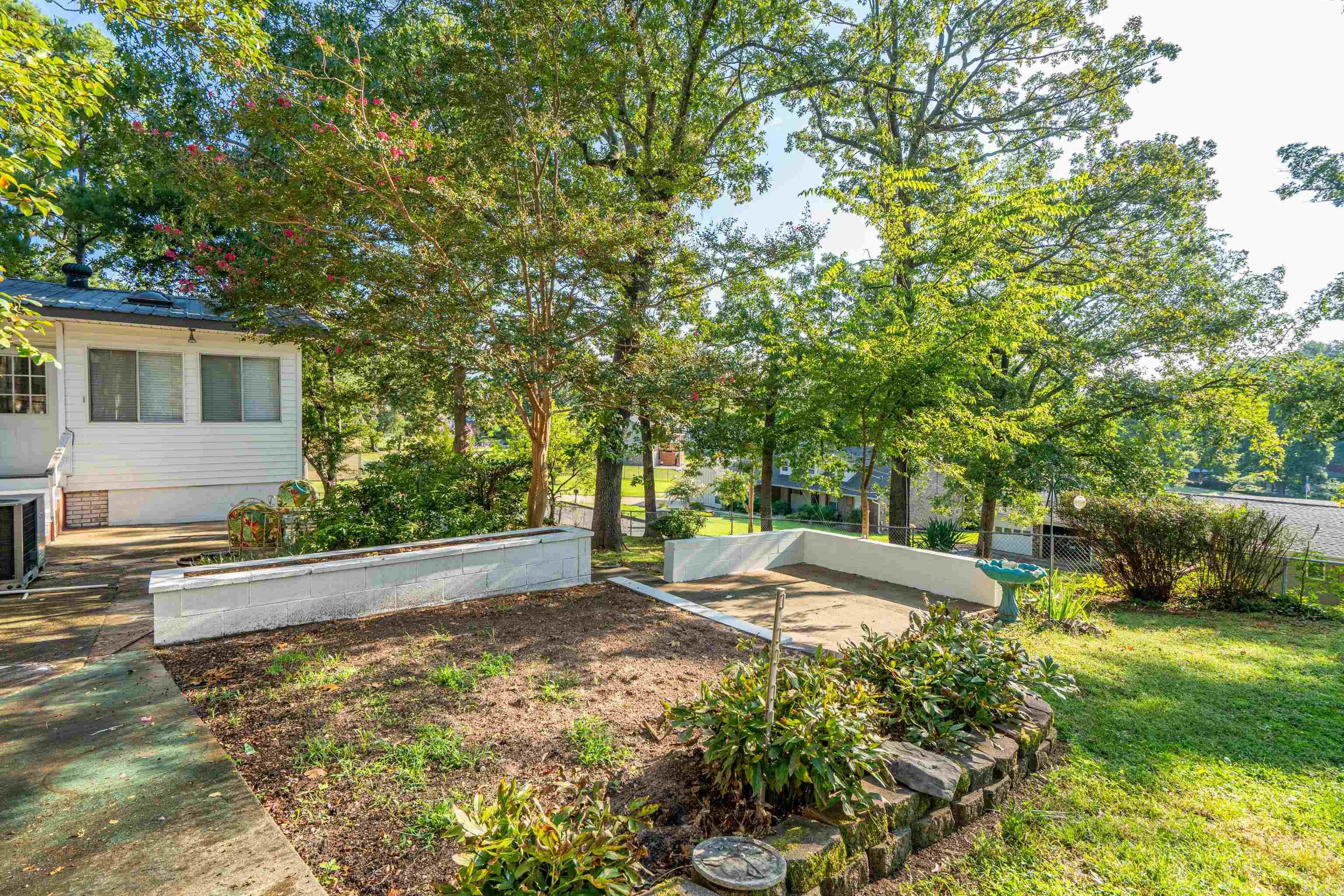 311 Sunset Bay Rd  Hot Springs, AR