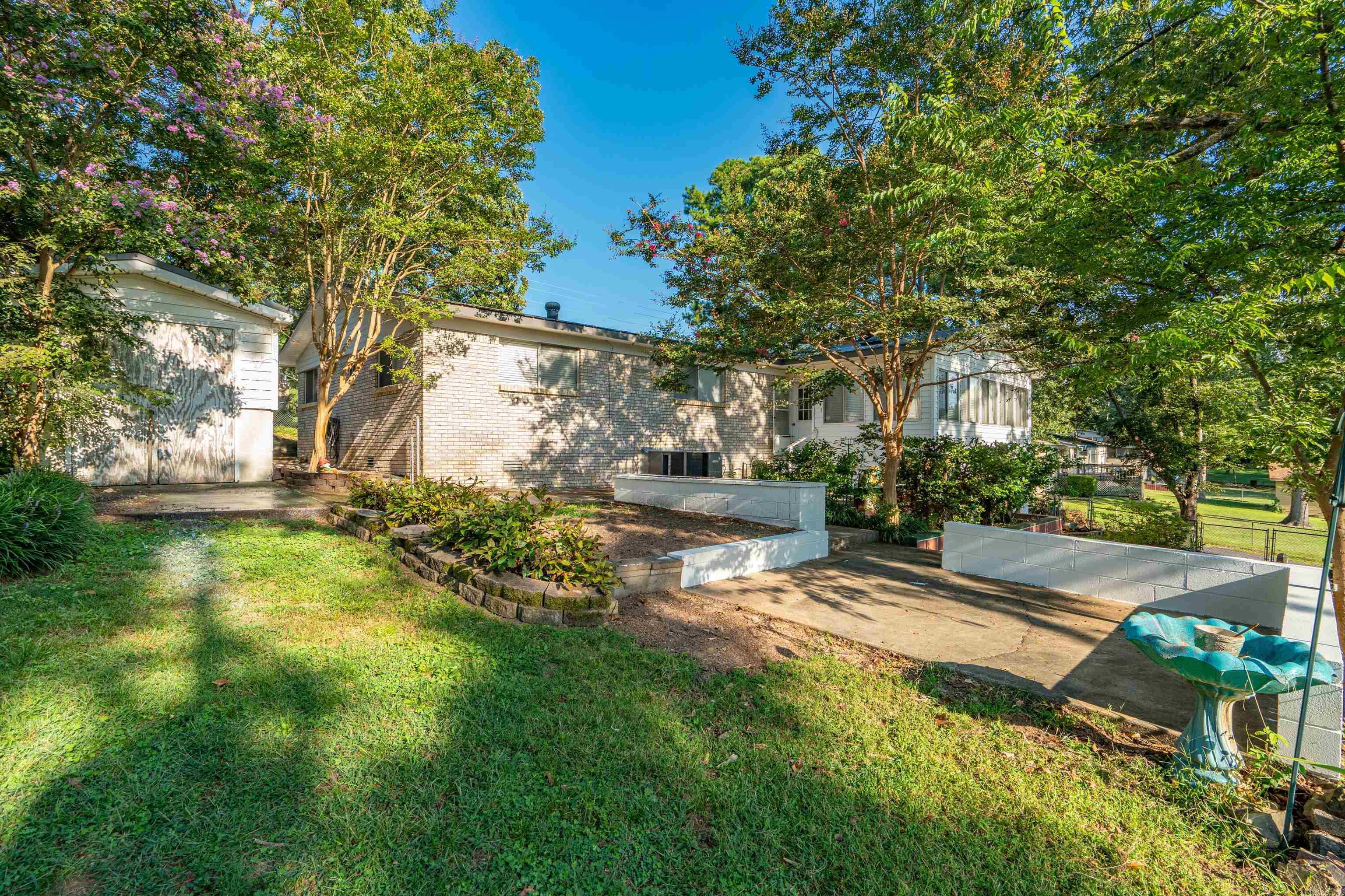 311 Sunset Bay Rd  Hot Springs, AR