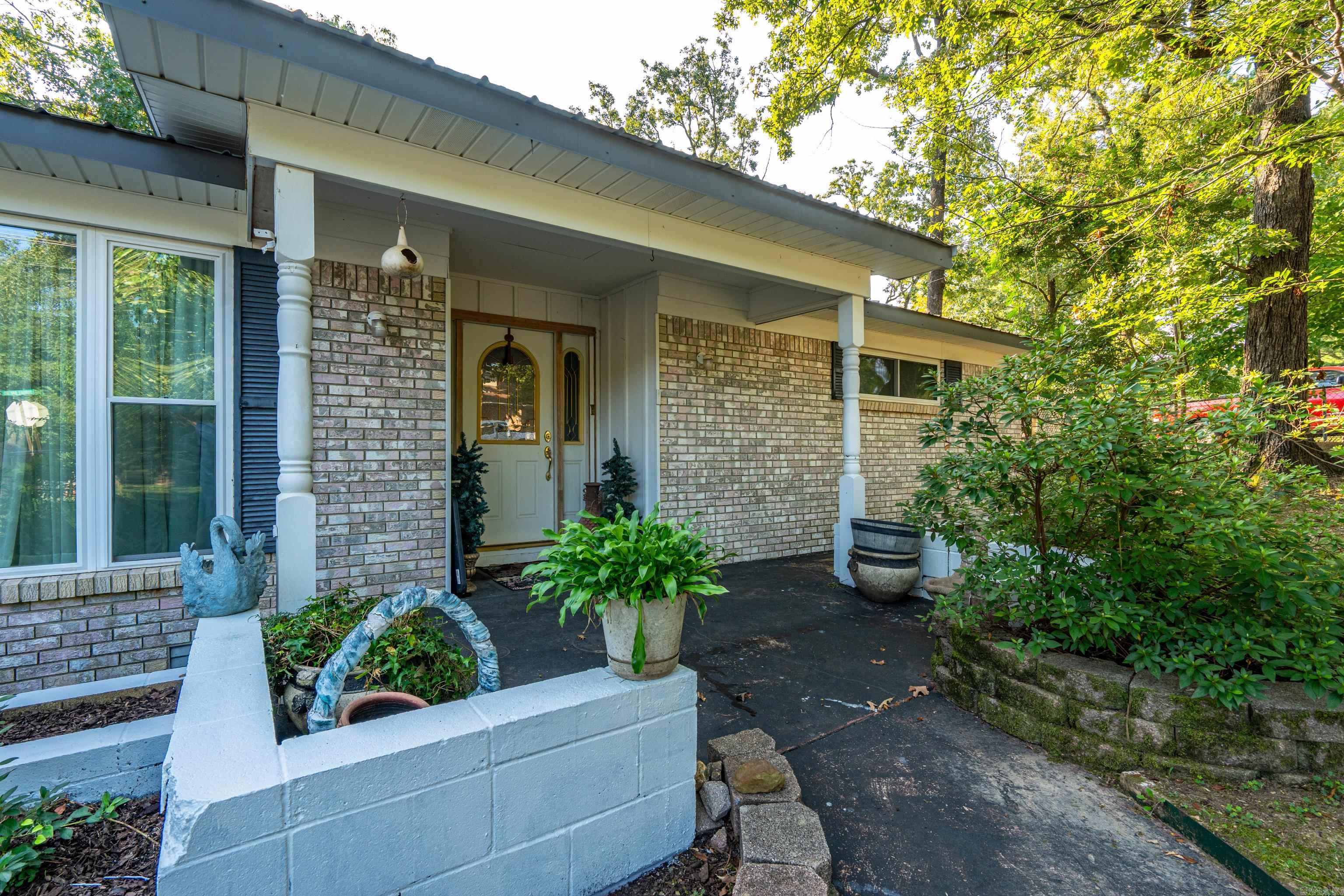 311 Sunset Bay Rd  Hot Springs, AR