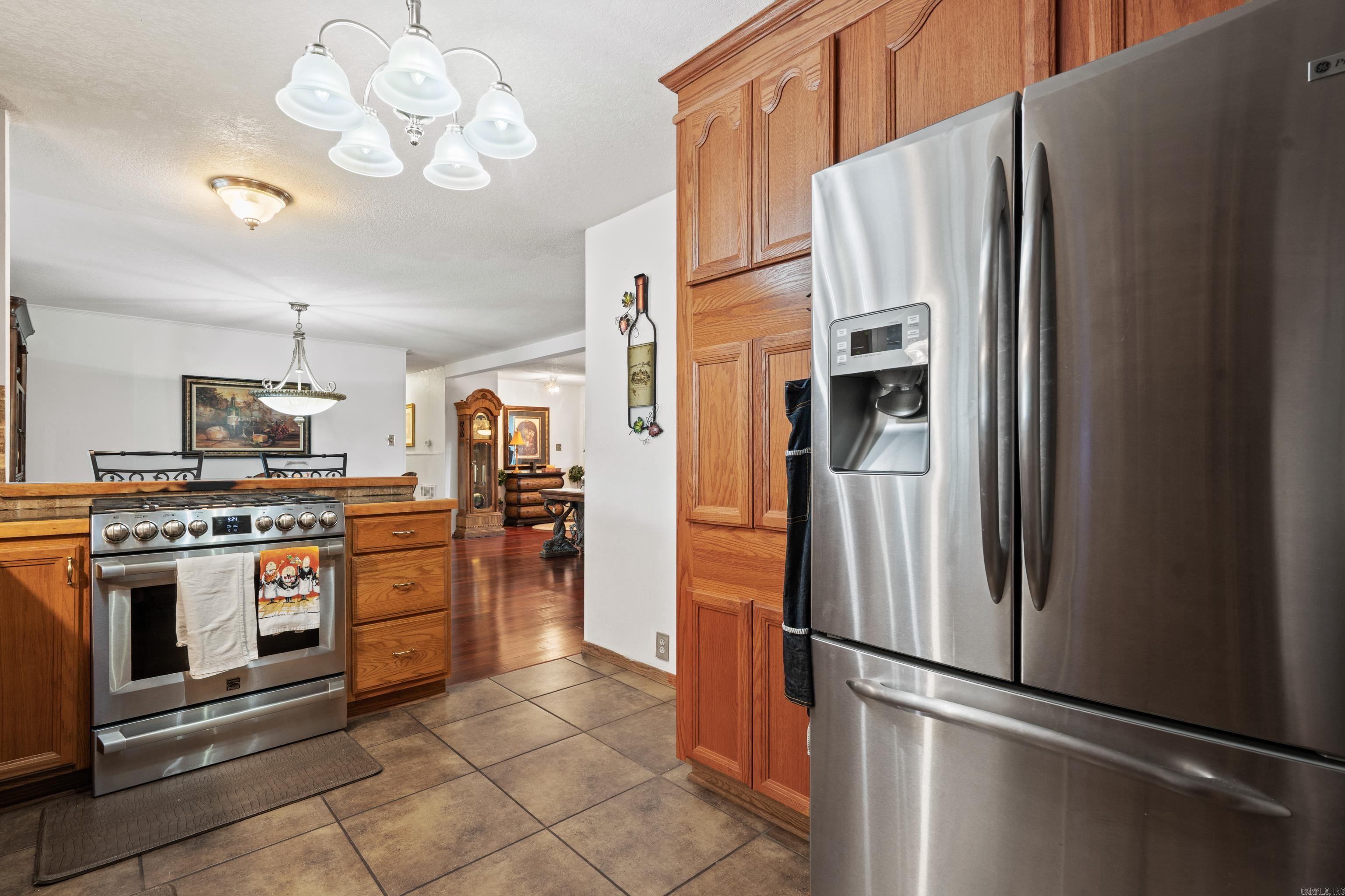 311 Sunset Bay Rd  Hot Springs, AR