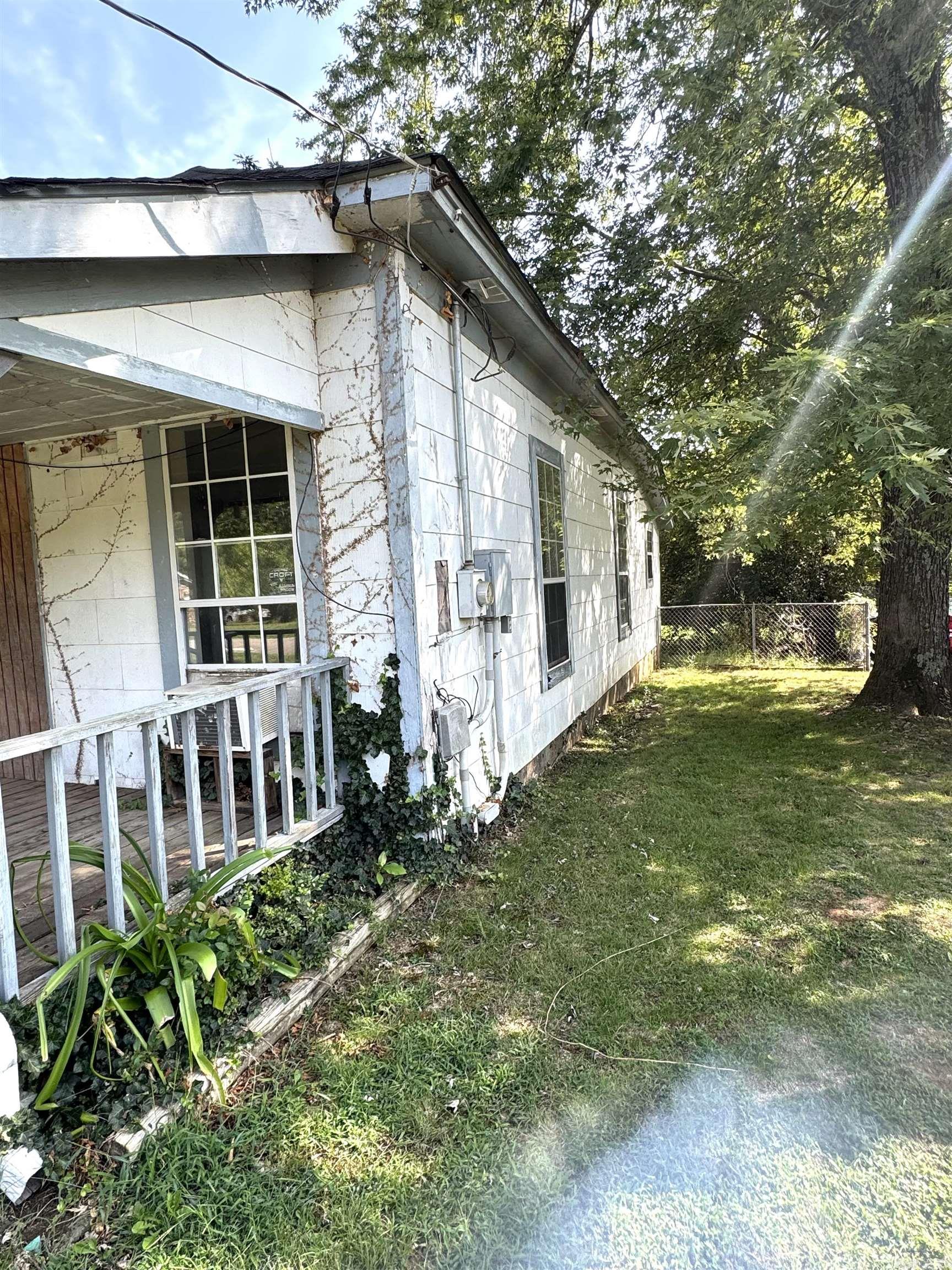 1807 Ford Dr.  Clarksville, AR