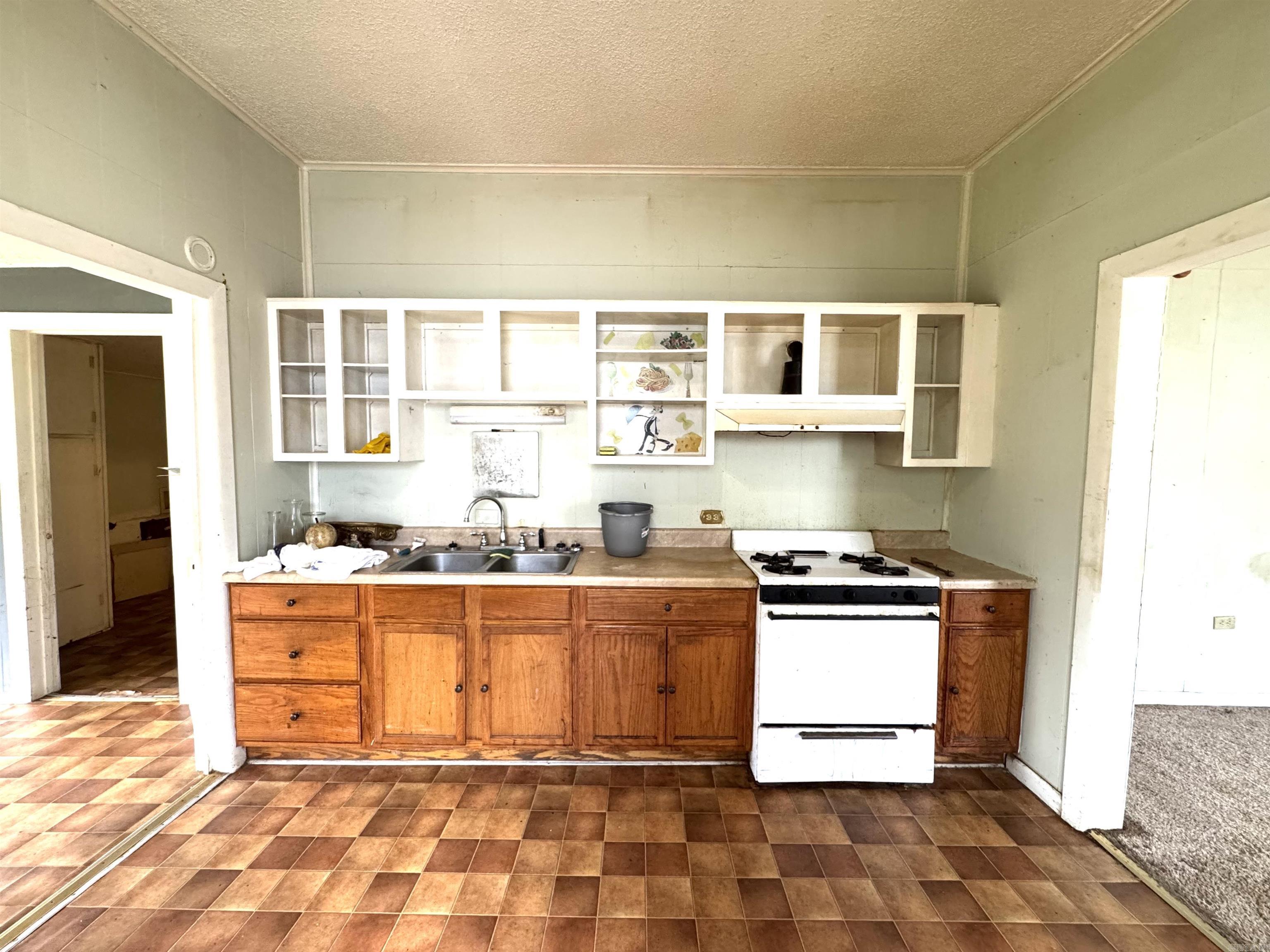 1807 Ford Dr.  Clarksville, AR