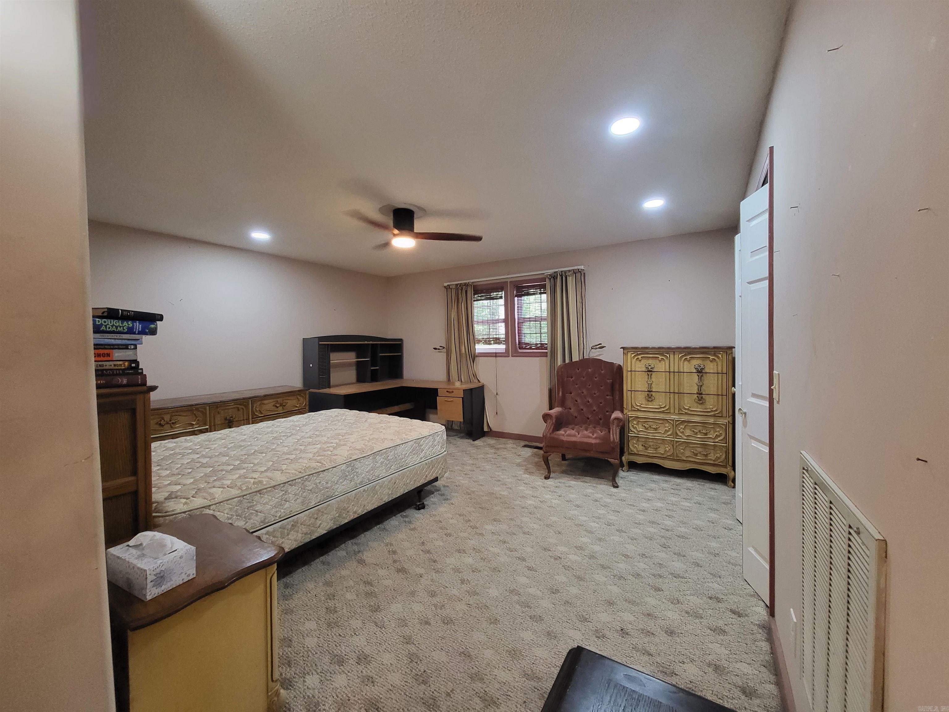 324 E Nettleton Ave  Jonesboro, AR