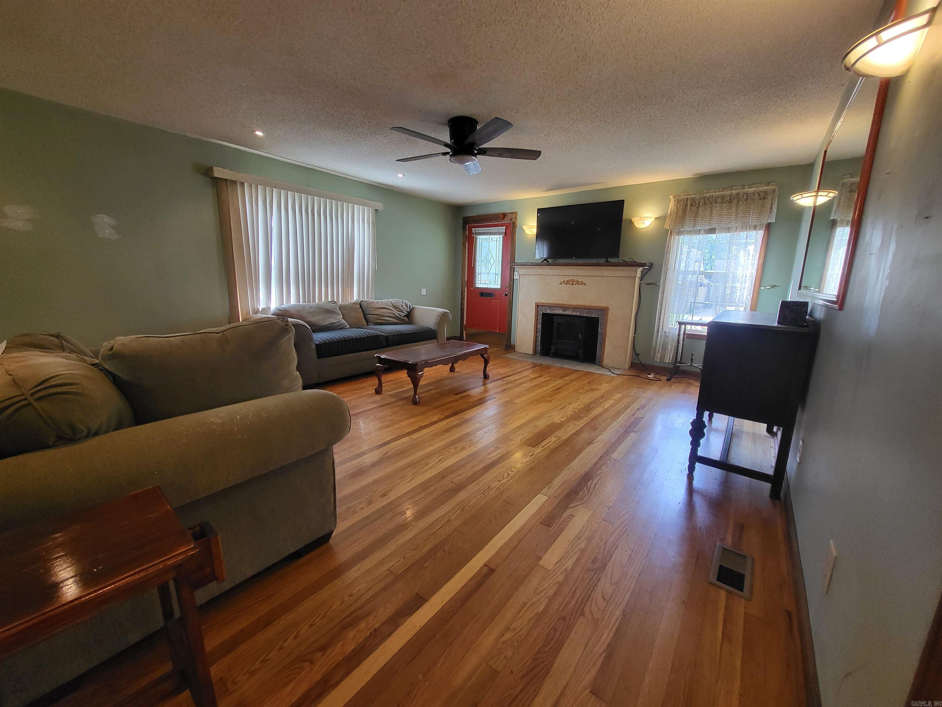 324 E Nettleton Ave  Jonesboro, AR