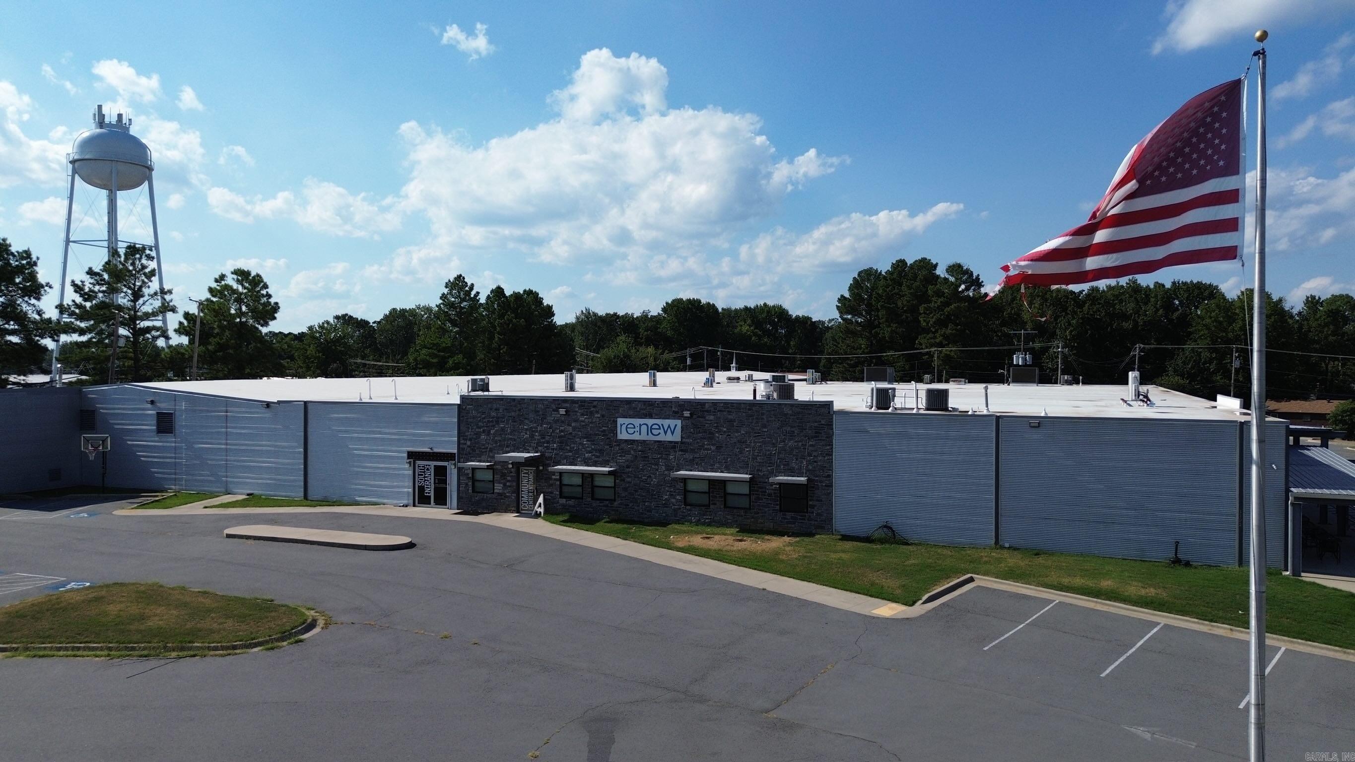 1122 S 2nd  Cabot, AR