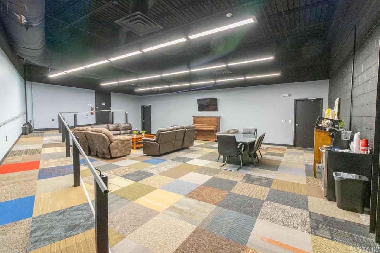 1122 S 2nd  Cabot, AR