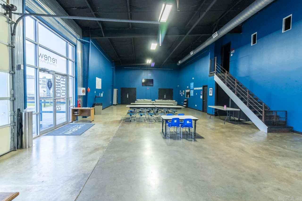 1122 S 2nd  Cabot, AR