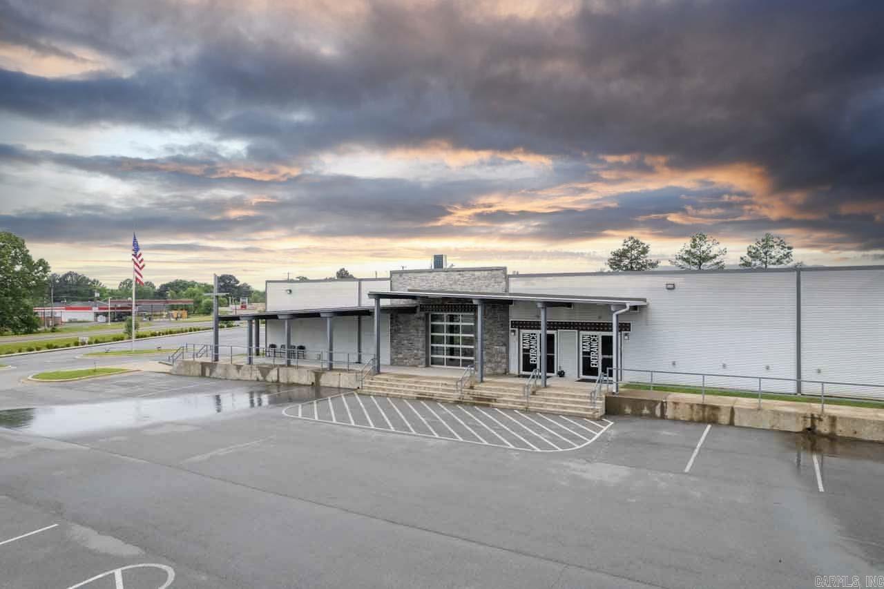 1122 S 2nd  Cabot, AR