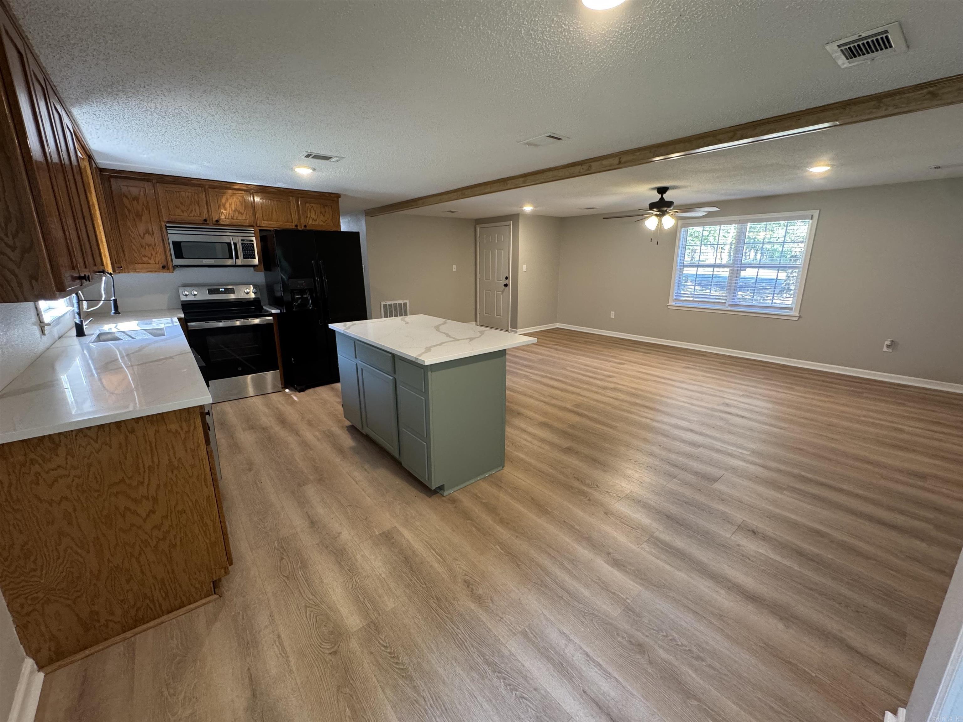 3328 Highway 5  El Paso, AR
