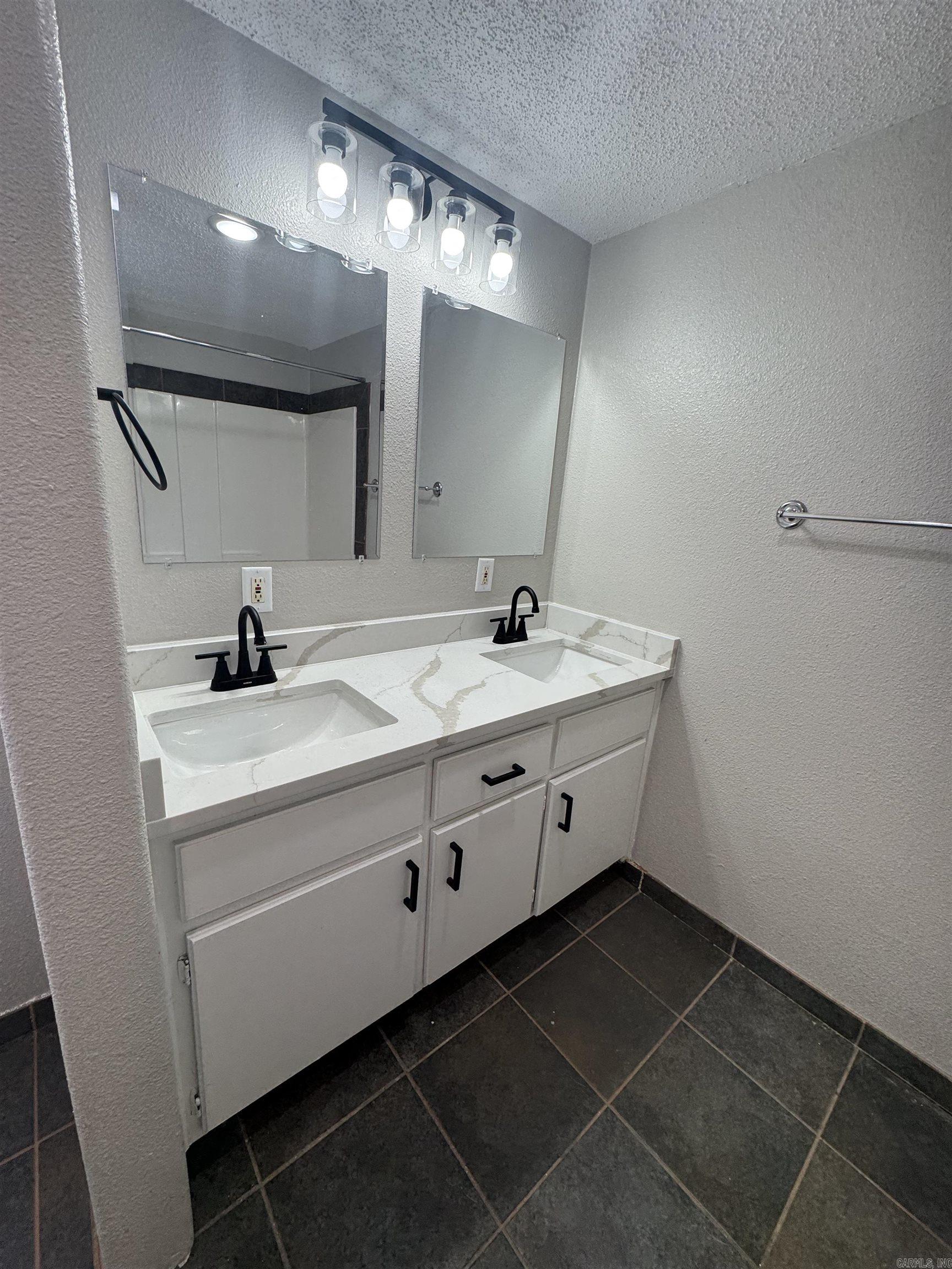 3328 Highway 5  El Paso, AR