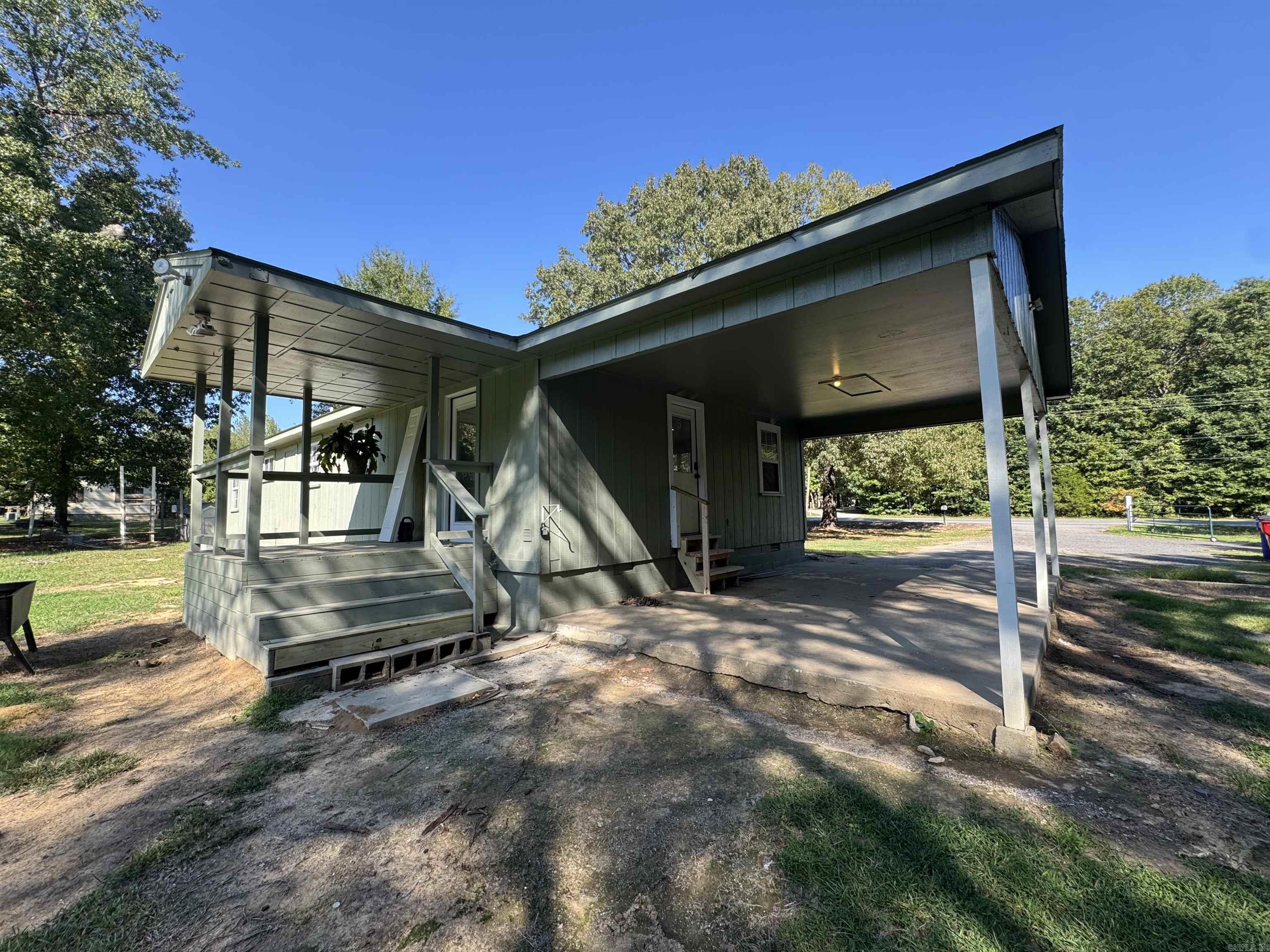 3328 Highway 5  El Paso, AR
