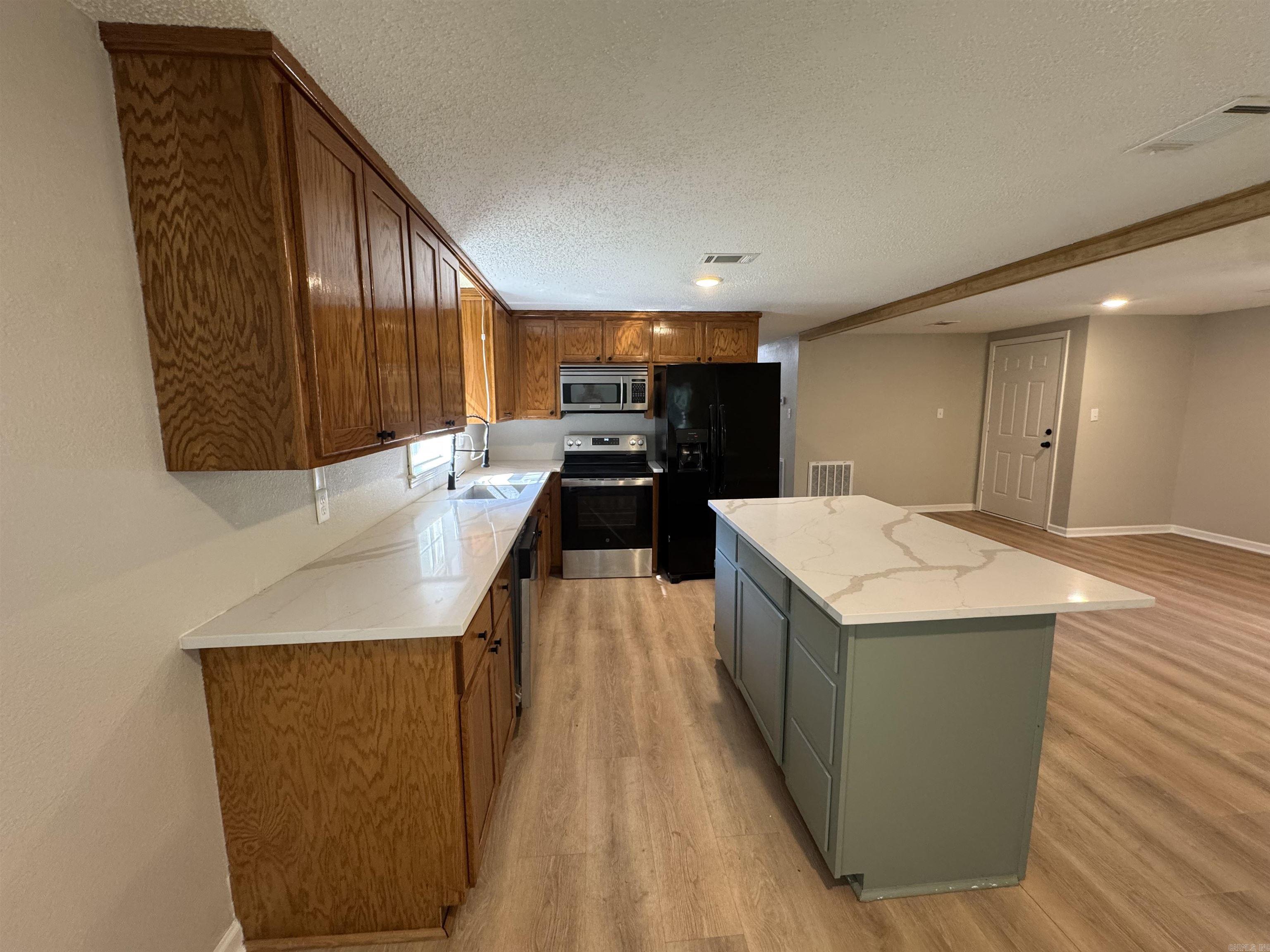 3328 Highway 5  El Paso, AR