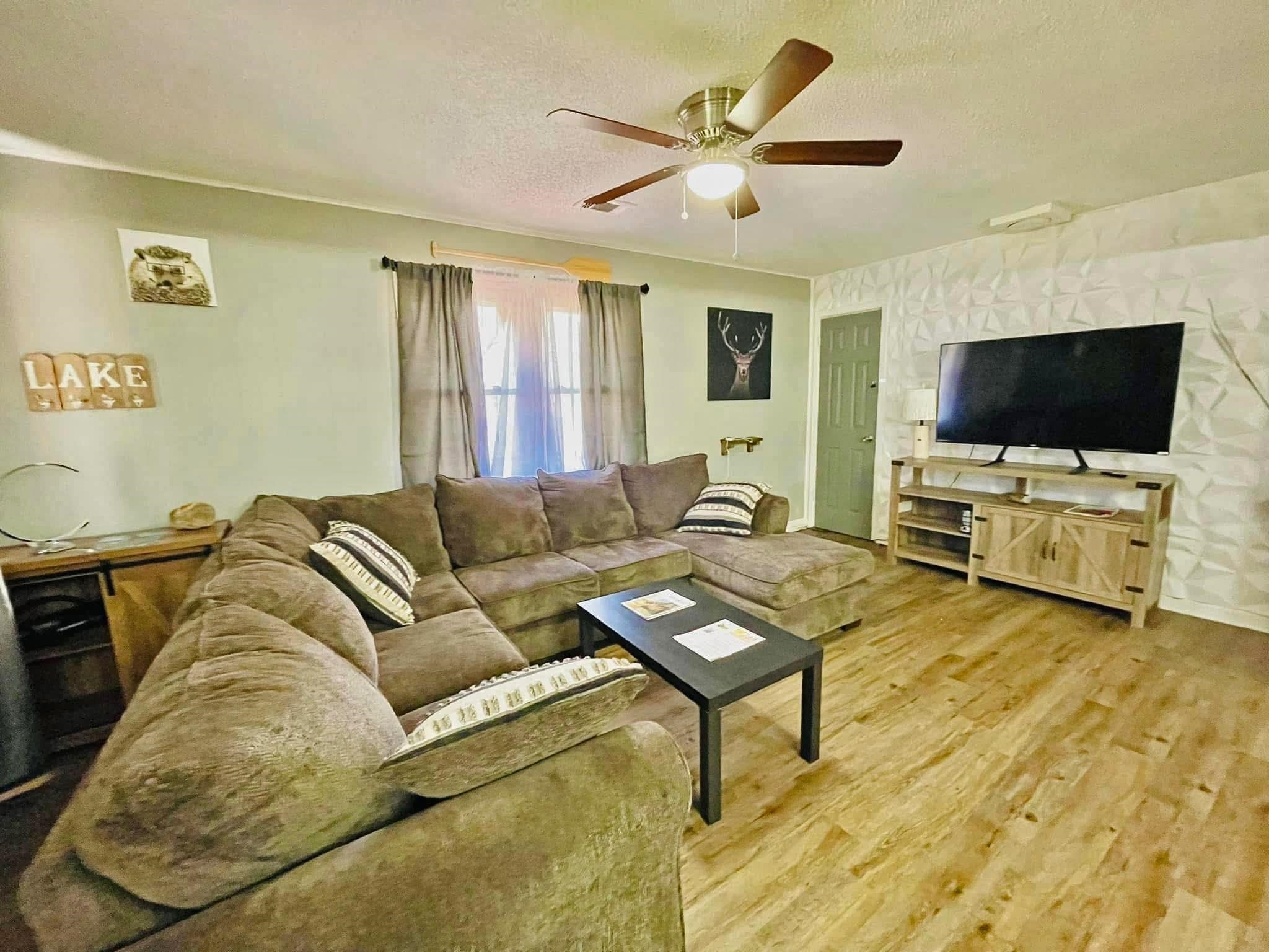 8 Enid  Cherokee Village, AR