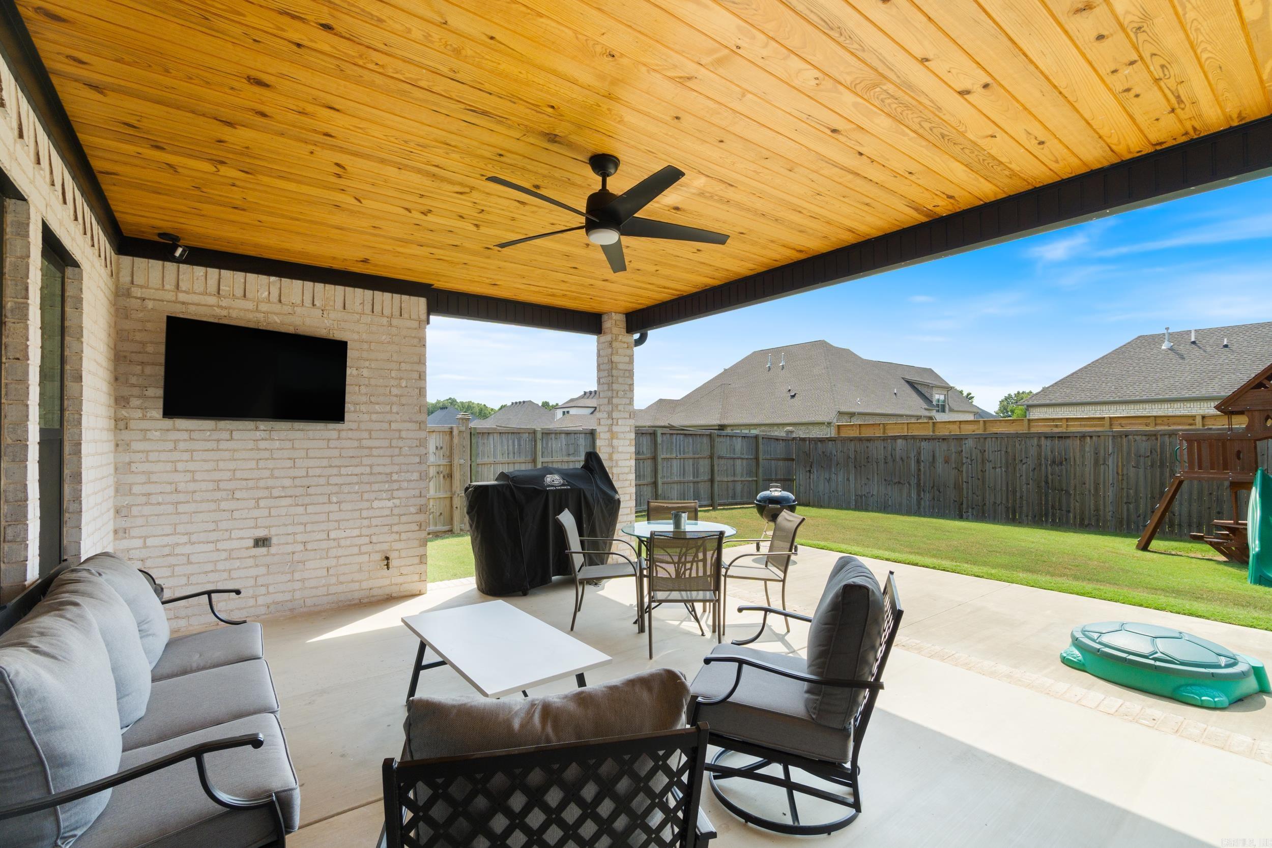 1715 Lainey Dr  Conway, AR