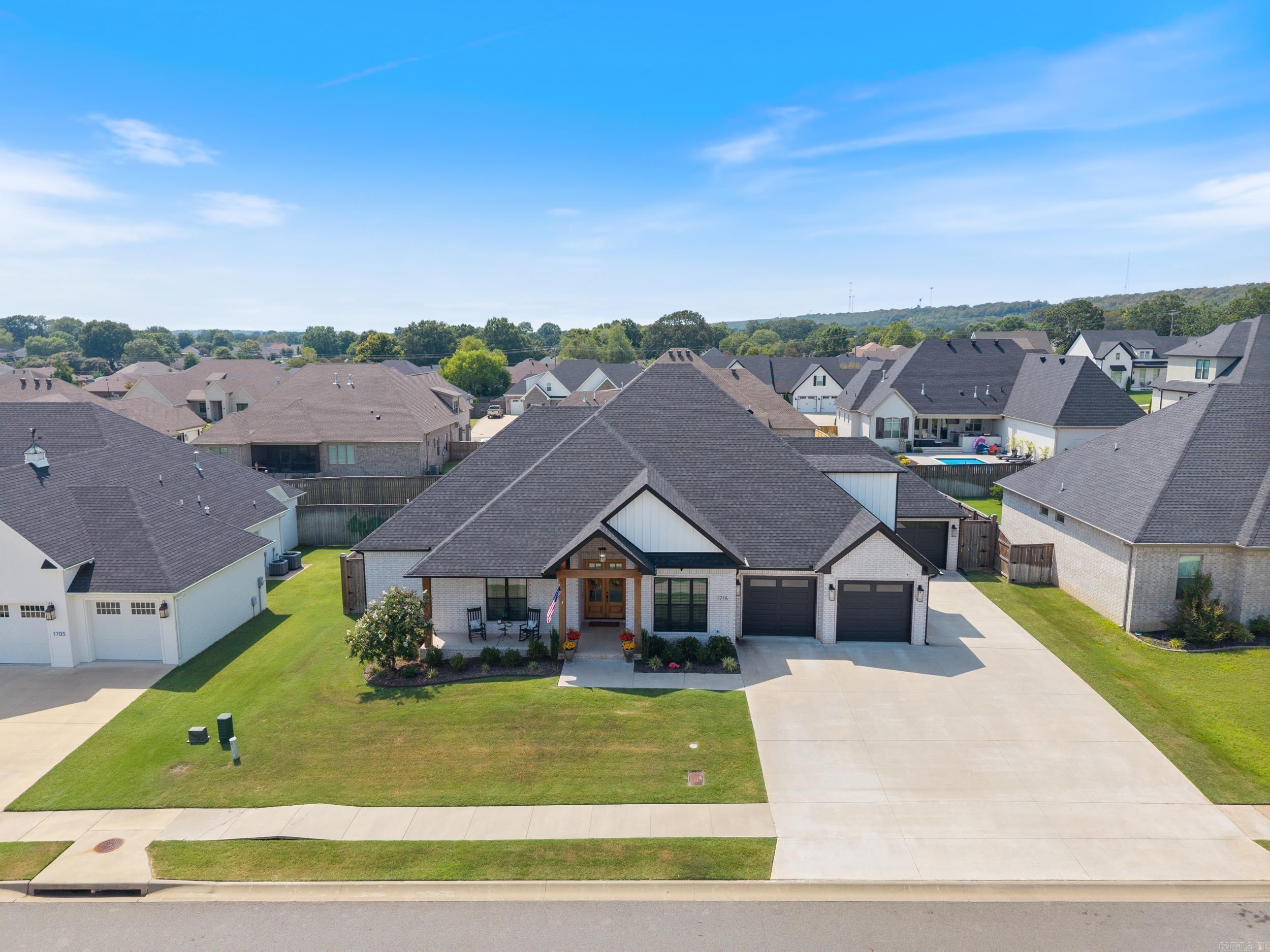 1715 Lainey Dr  Conway, AR