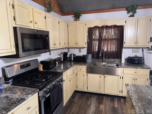 215 River Bridge  Biggers, AR