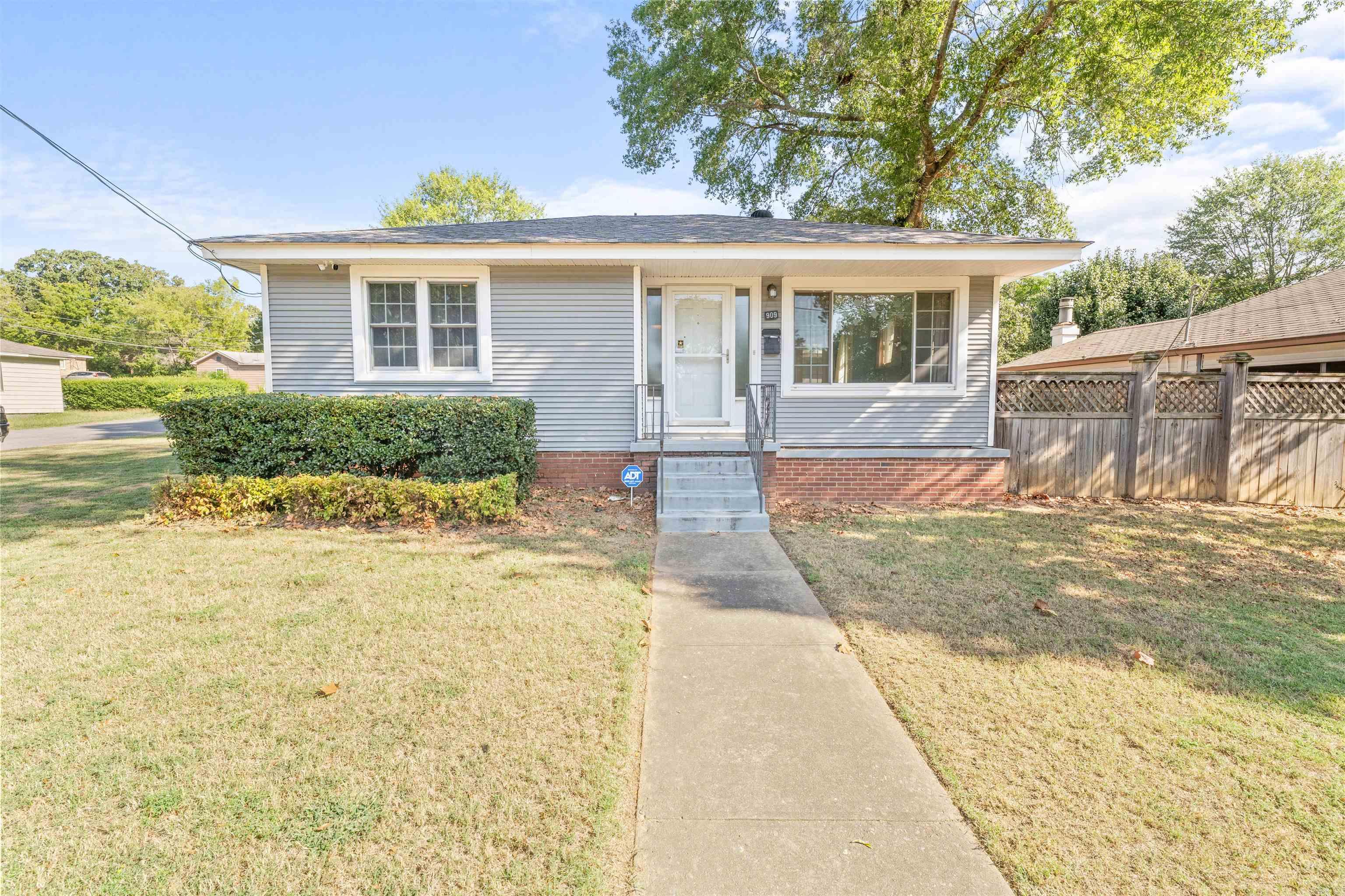909 W 42nd  North Little Rock, AR