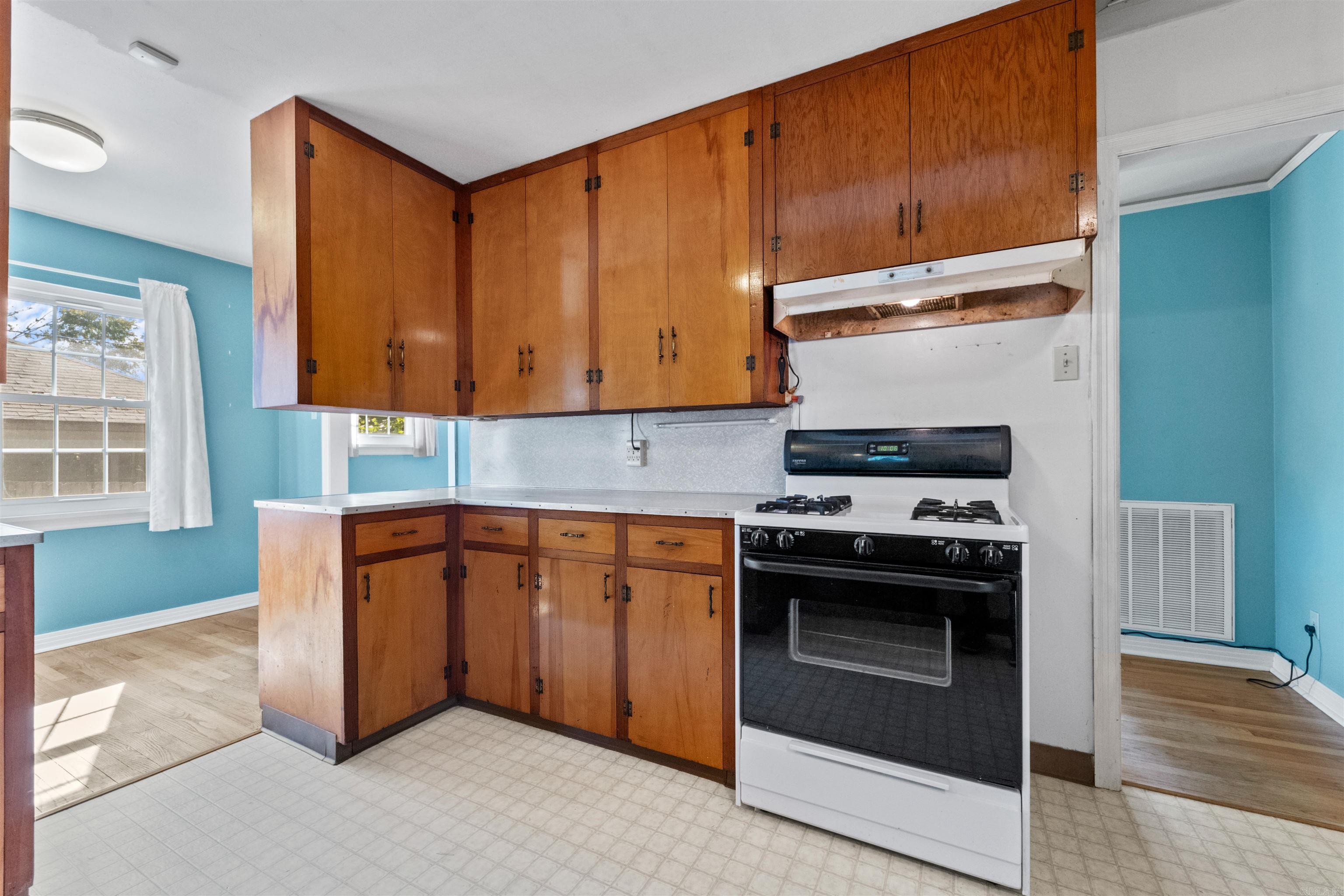 909 W 42nd  North Little Rock, AR