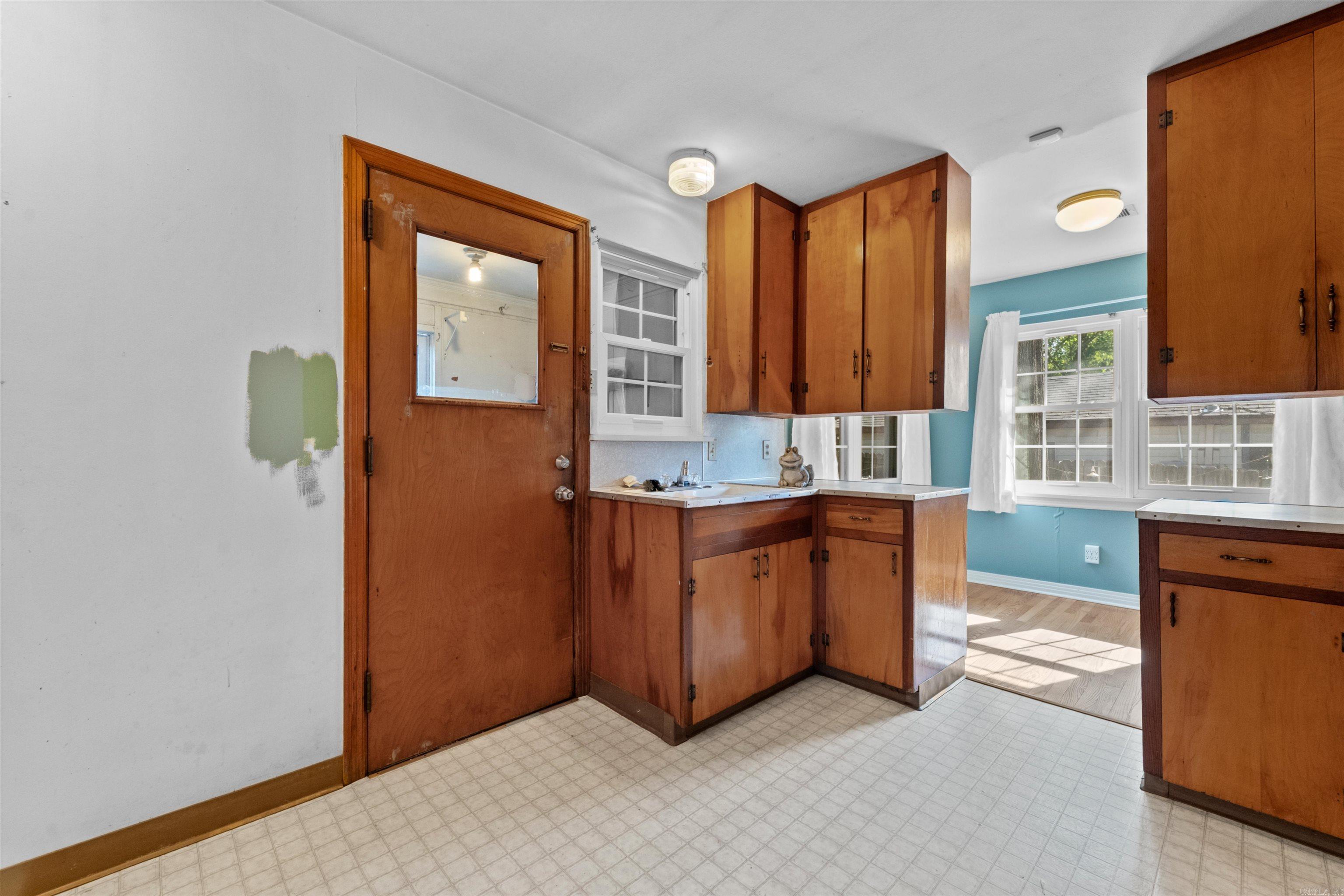 909 W 42nd  North Little Rock, AR