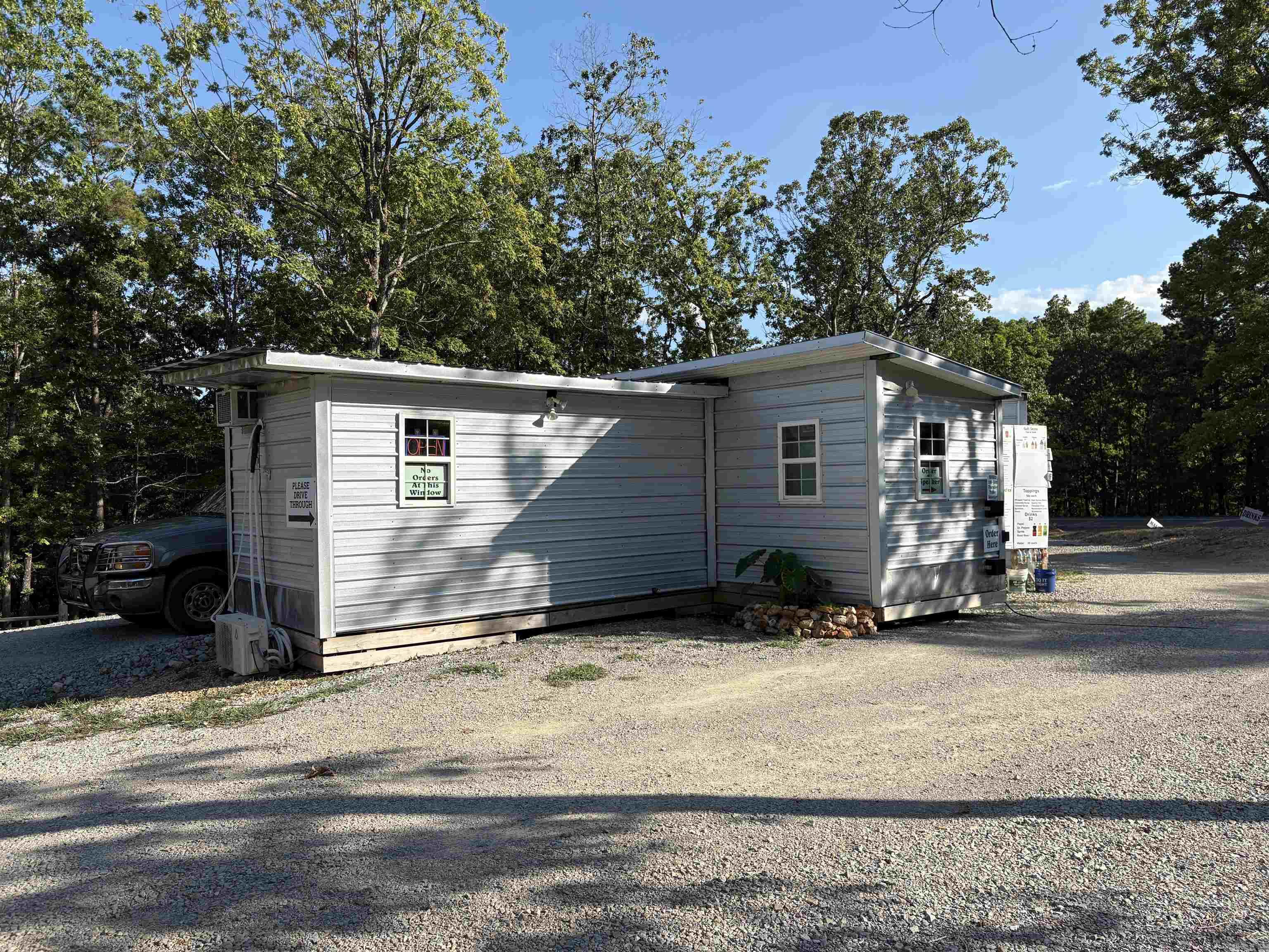 25 MC 6047  Yellville, AR