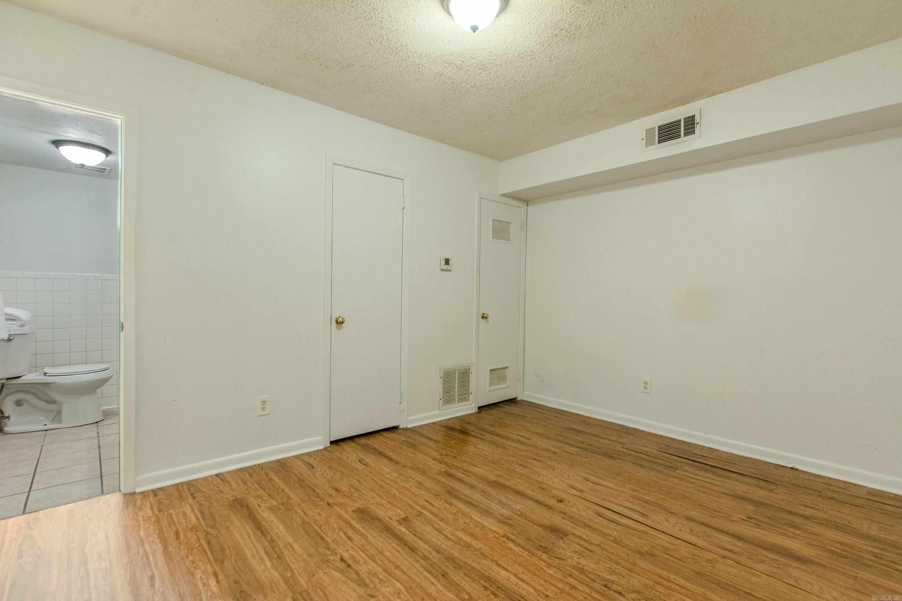 5700 B  Little Rock, AR