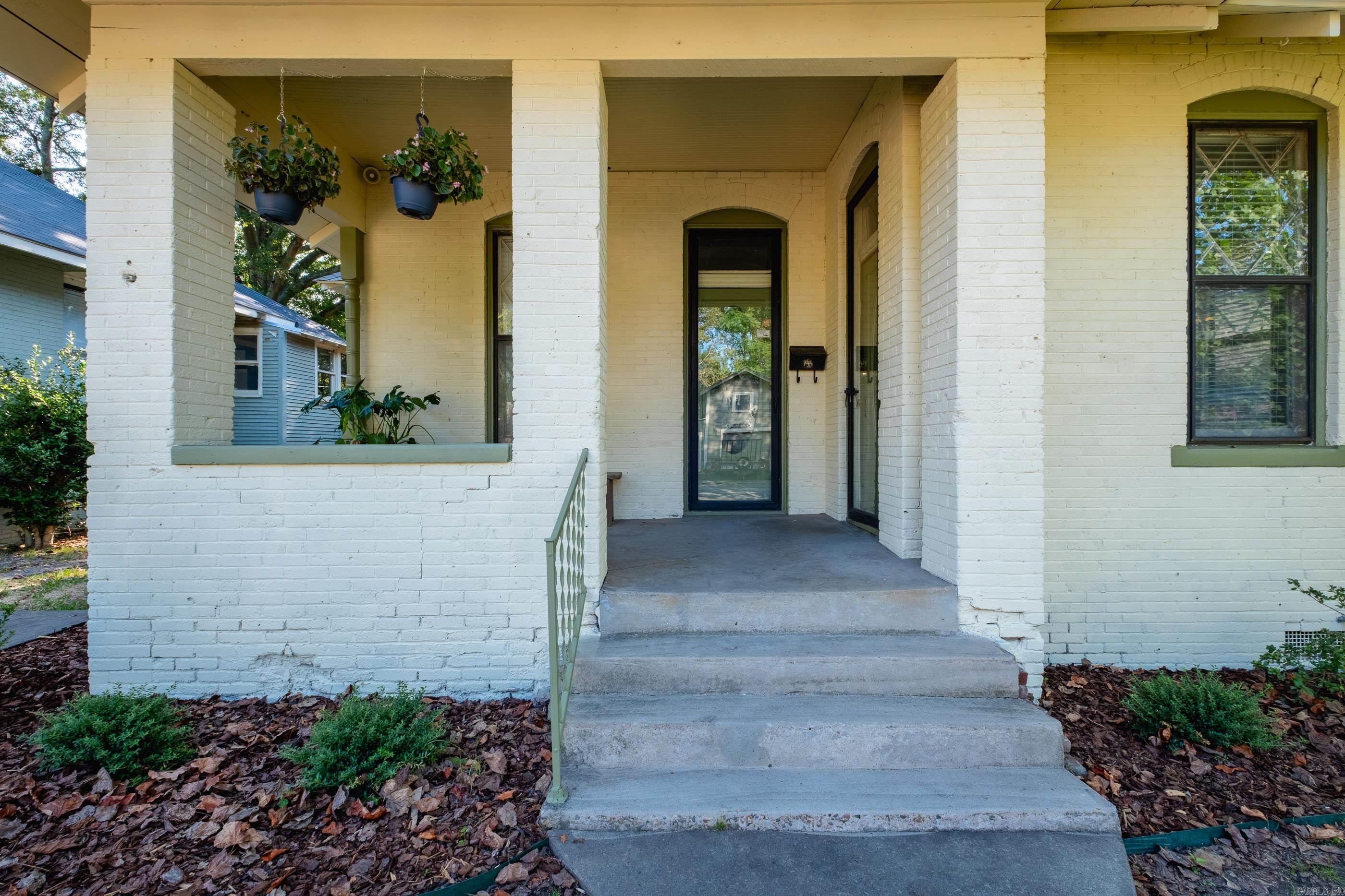 305 Booker  Little Rock, AR