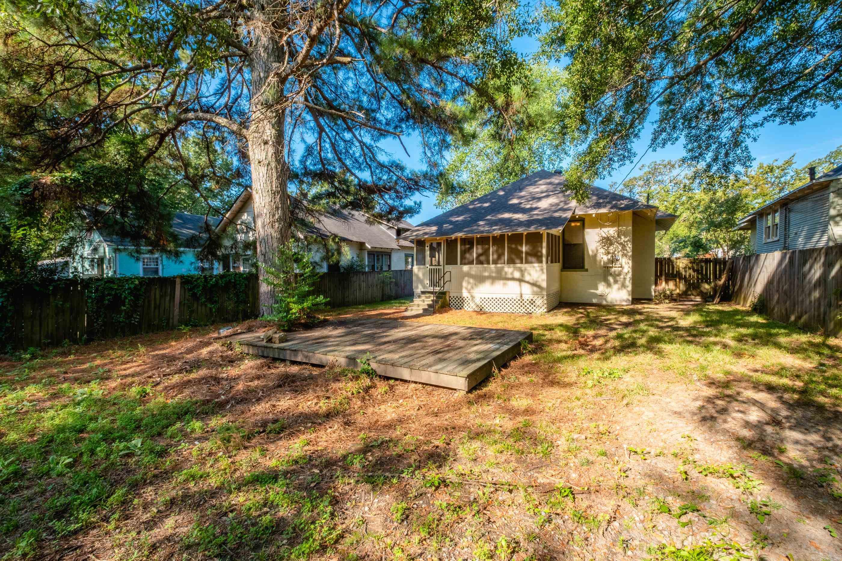 305 Booker  Little Rock, AR