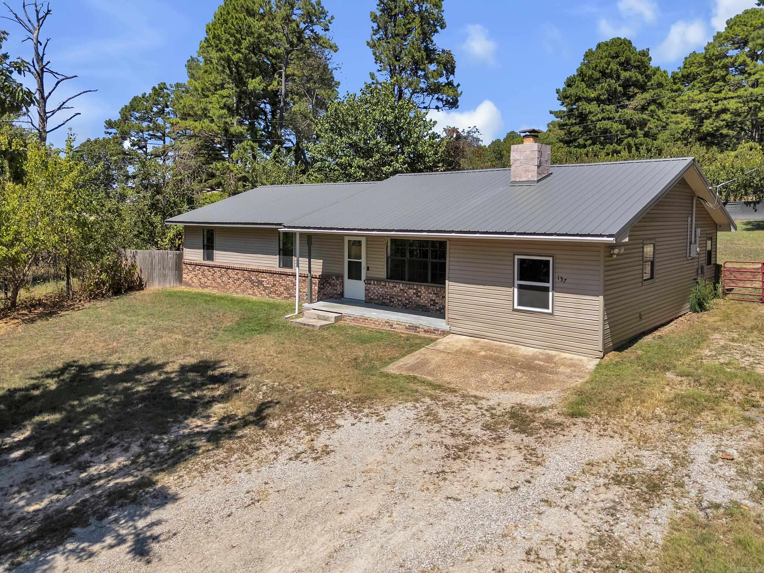 137 Morrison  Norfork, AR