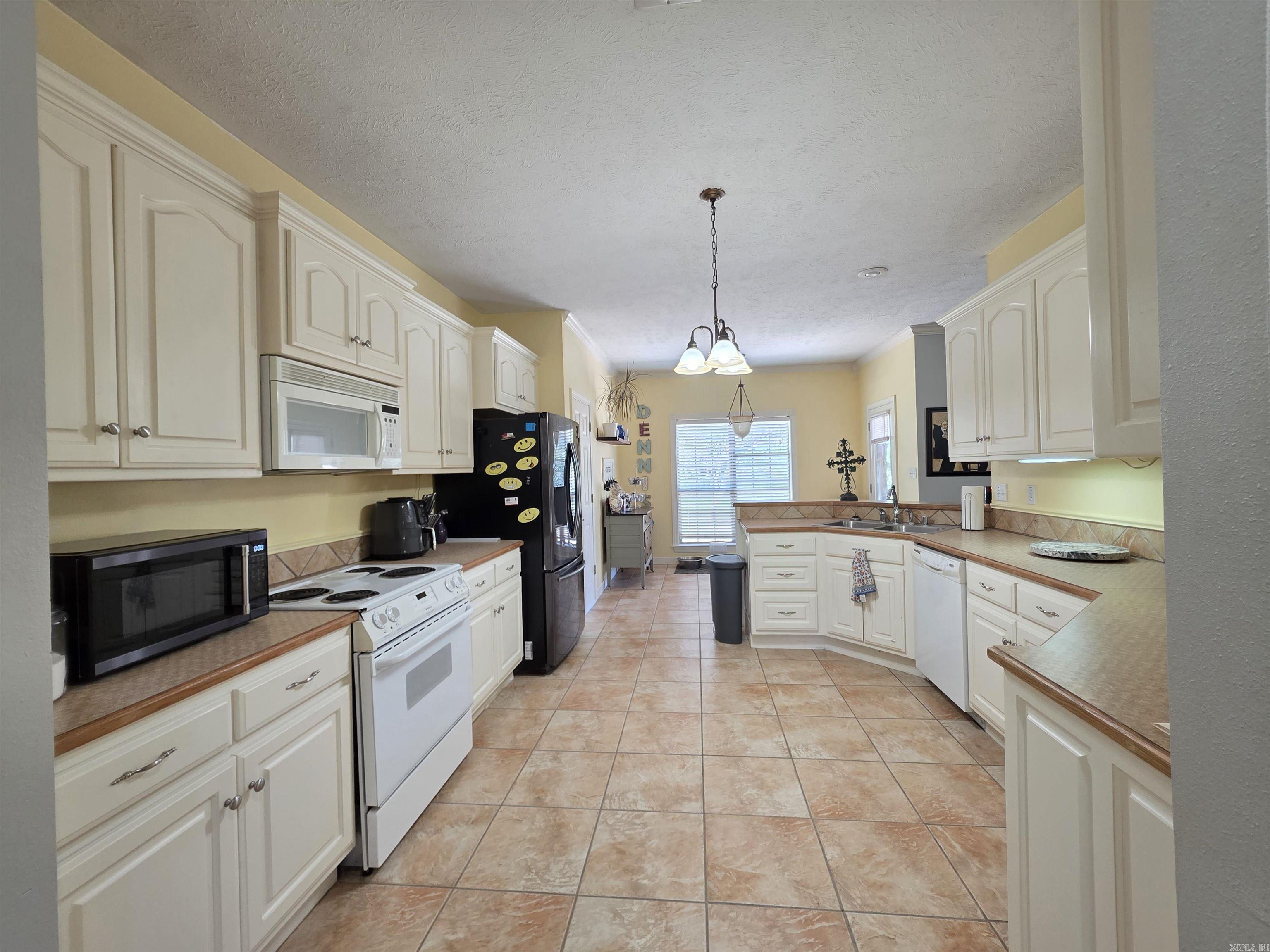 78 Magness  Creek  Cabot, AR