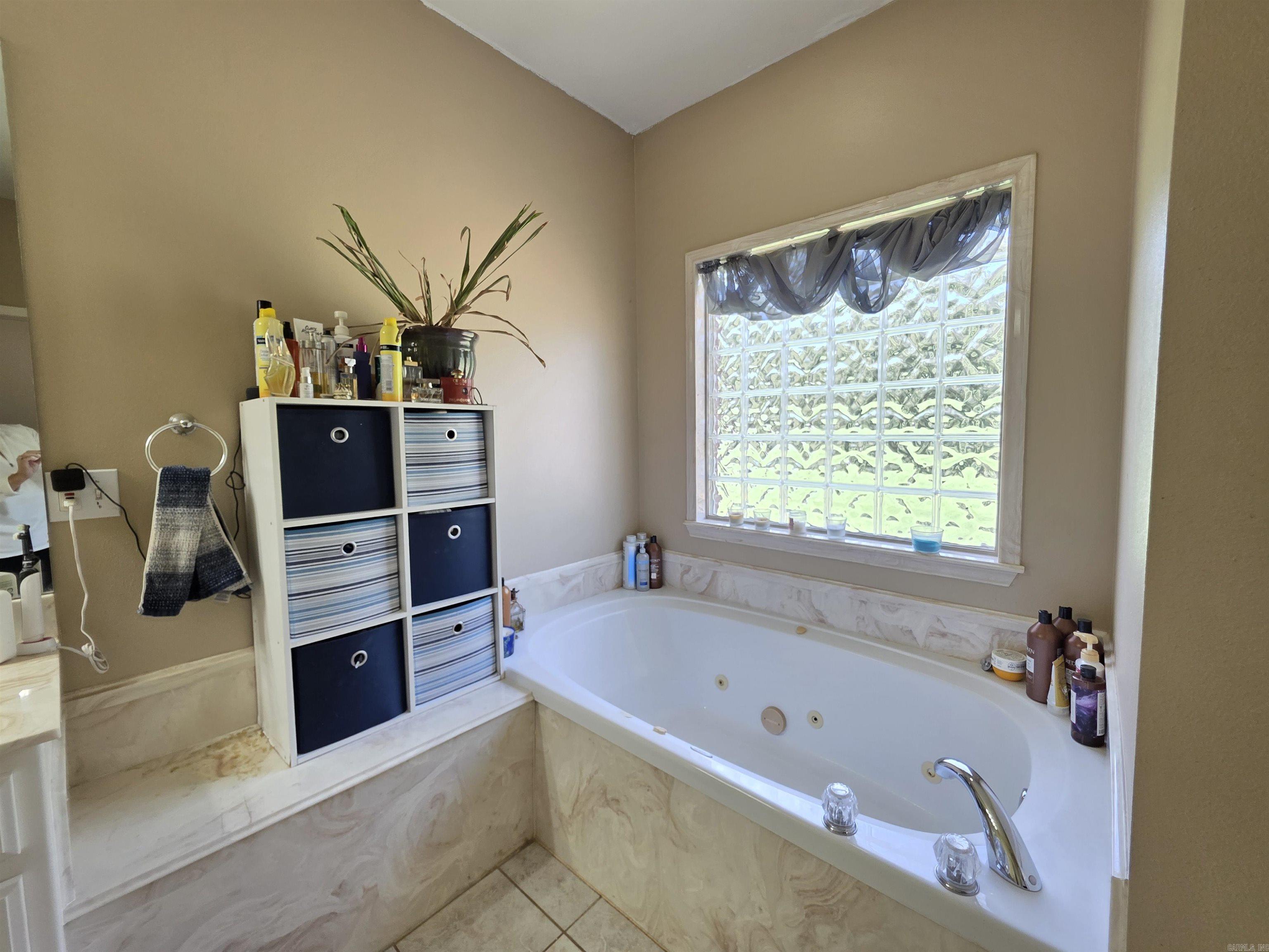 78 Magness  Creek  Cabot, AR