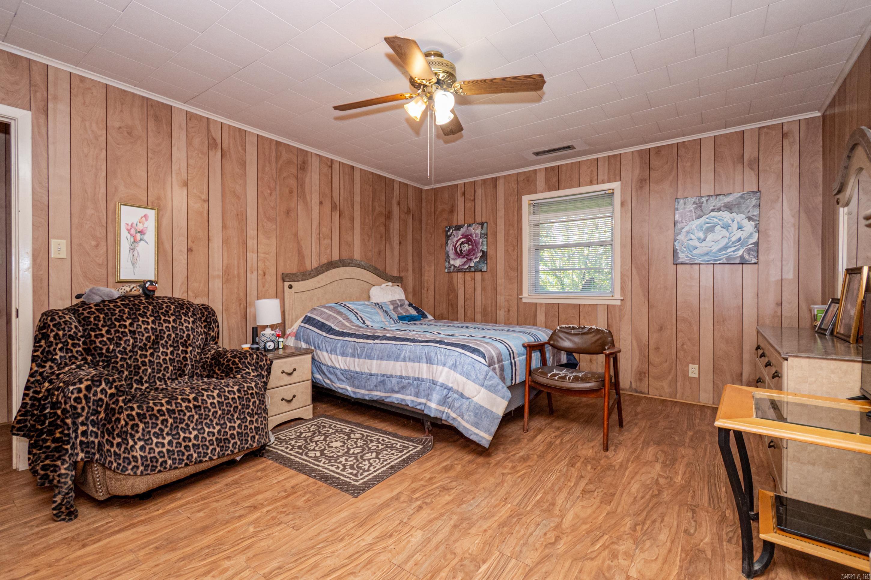 110 S Pine  Junction City, LA