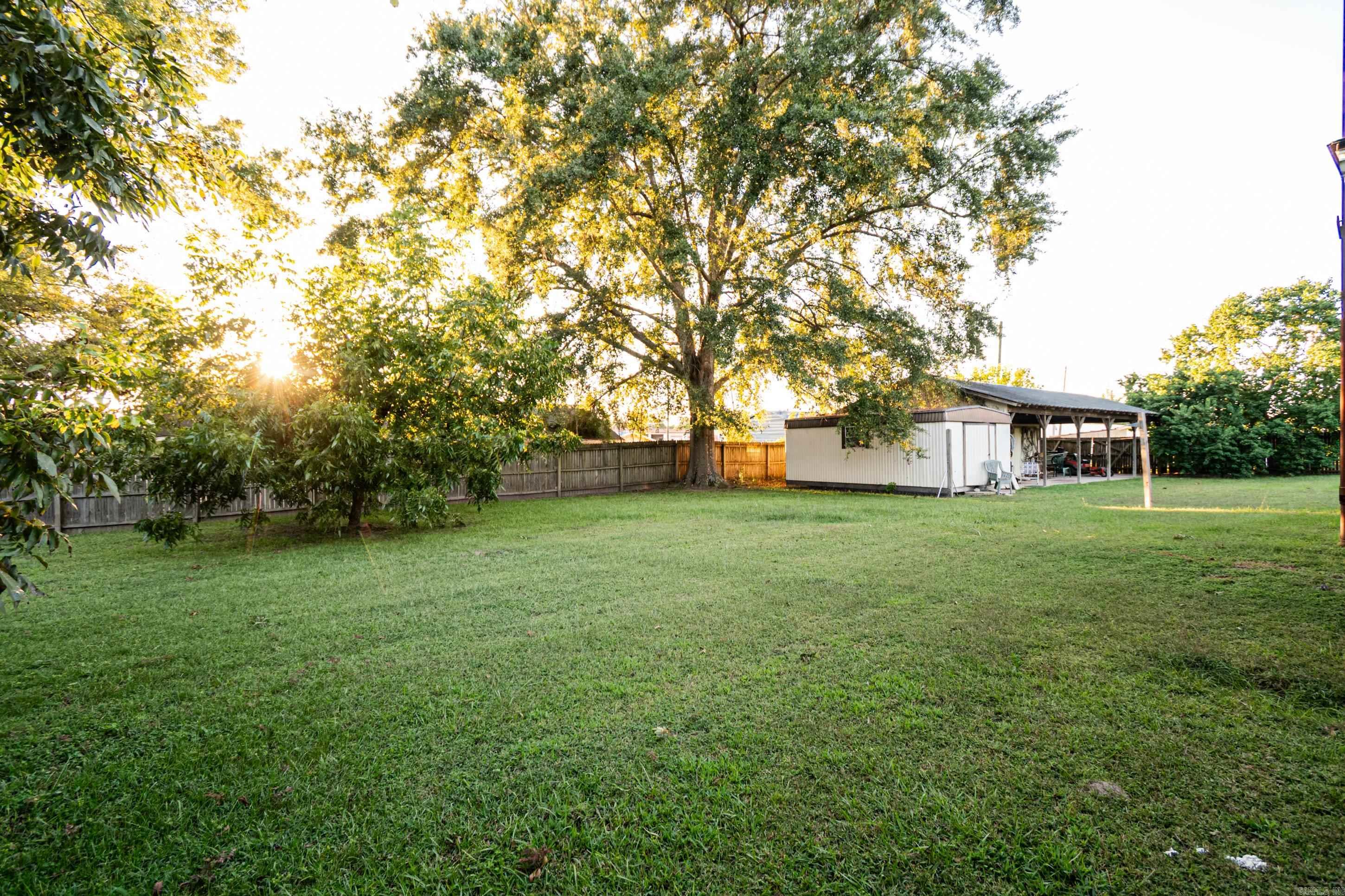 110 S Pine  Junction City, LA