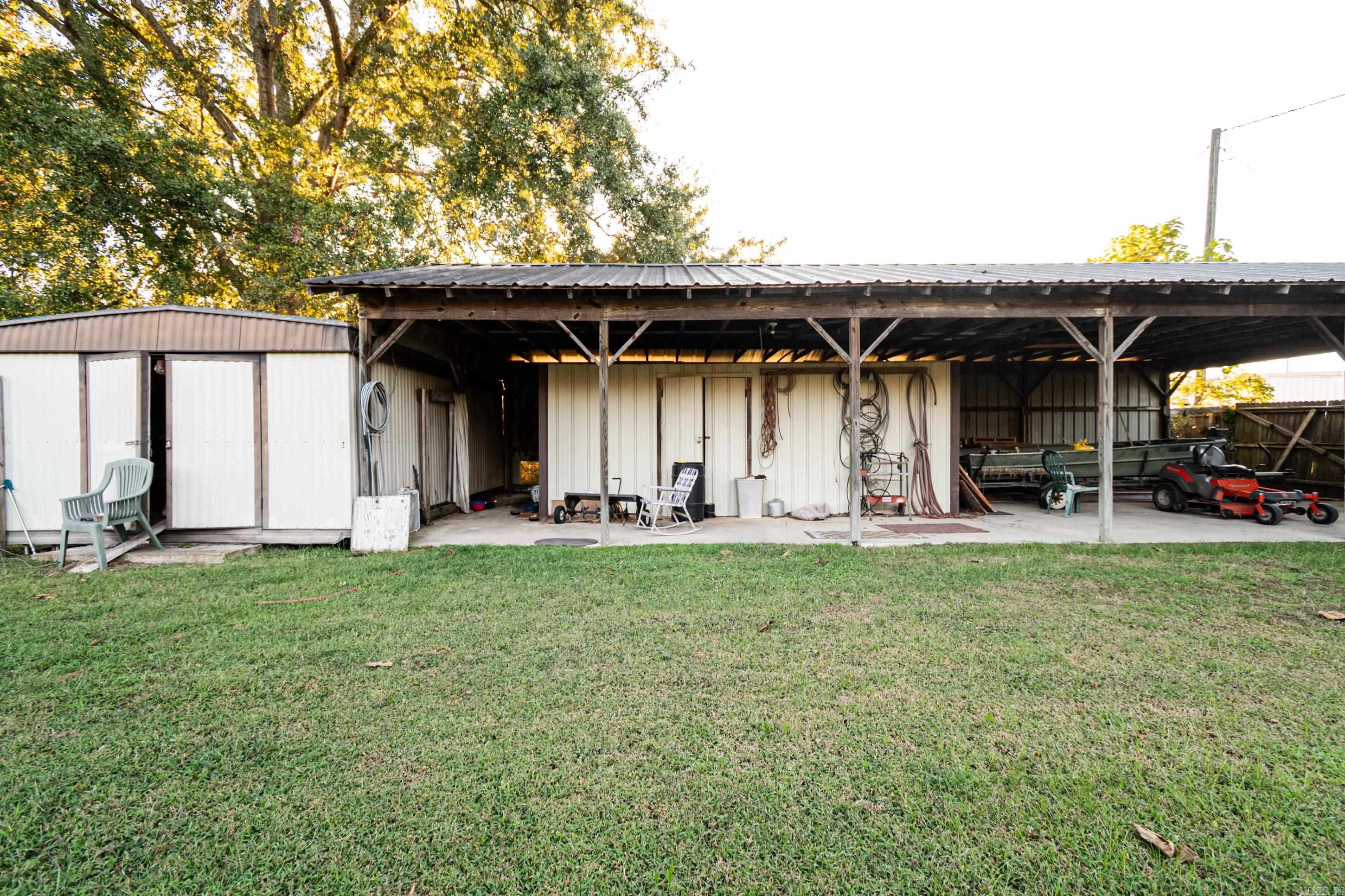 110 S Pine  Junction City, LA
