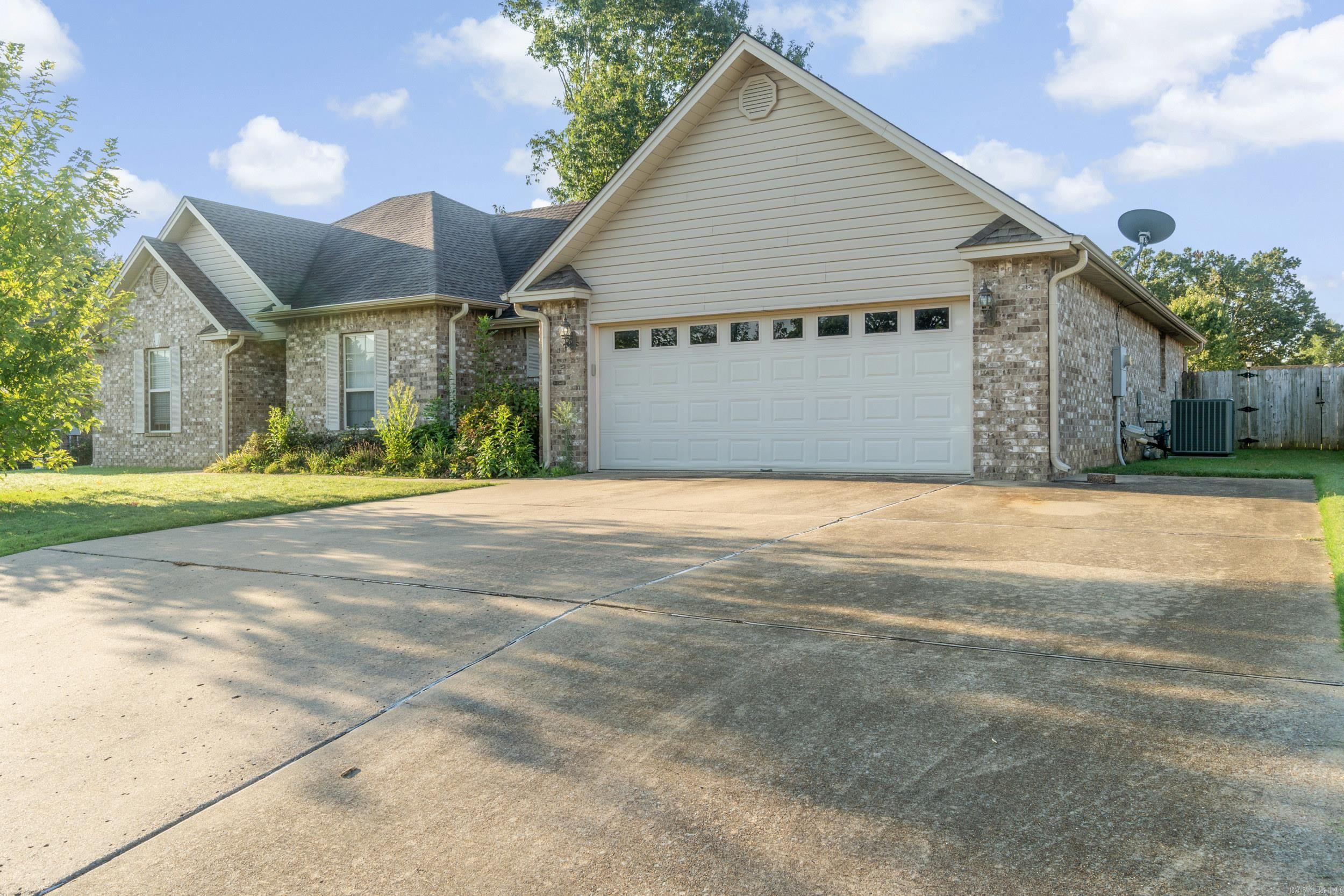 2109 Daniel  Searcy, AR